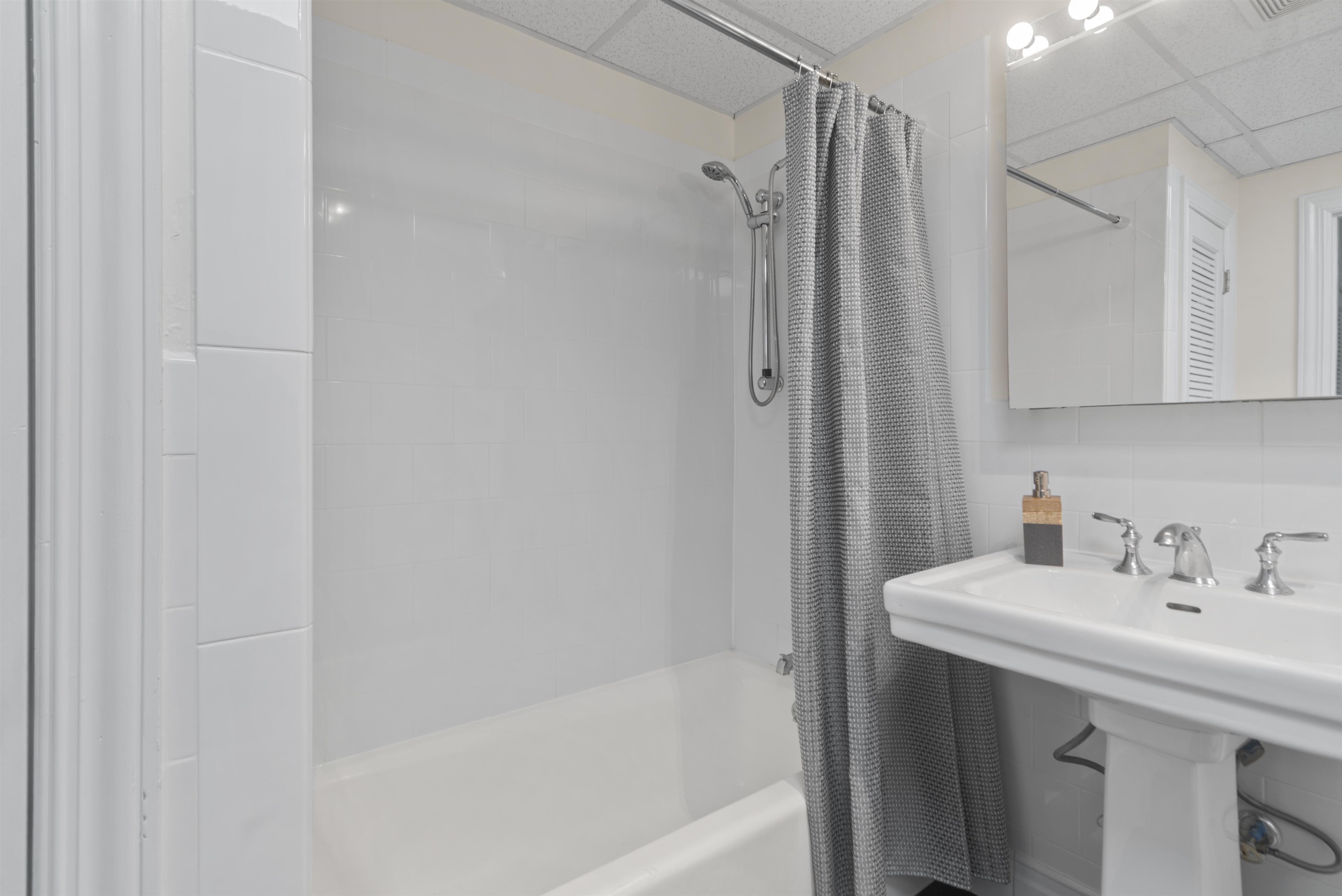 300 COMMUNIPAW AVE #154