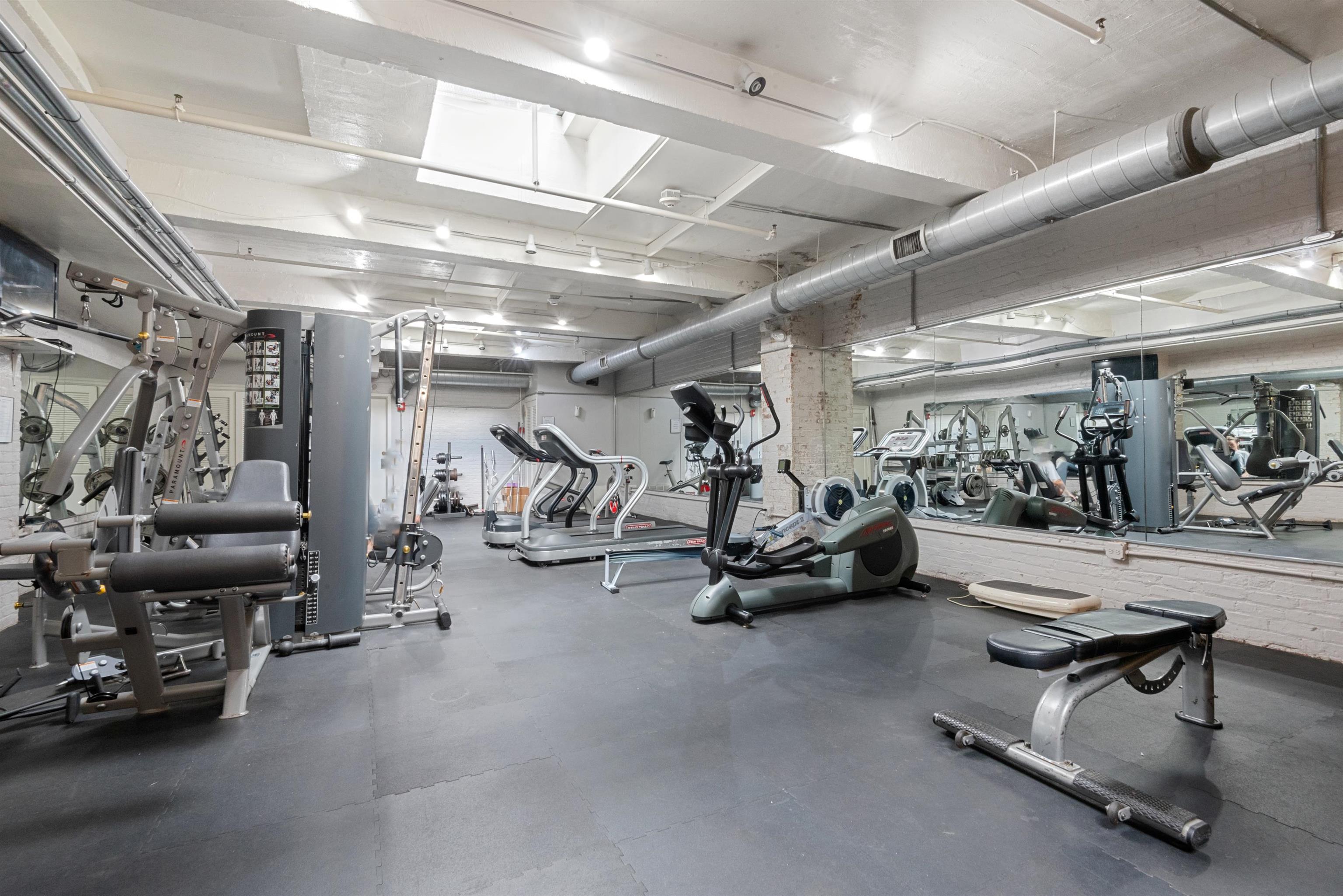 300 COMMUNIPAW AVE #154