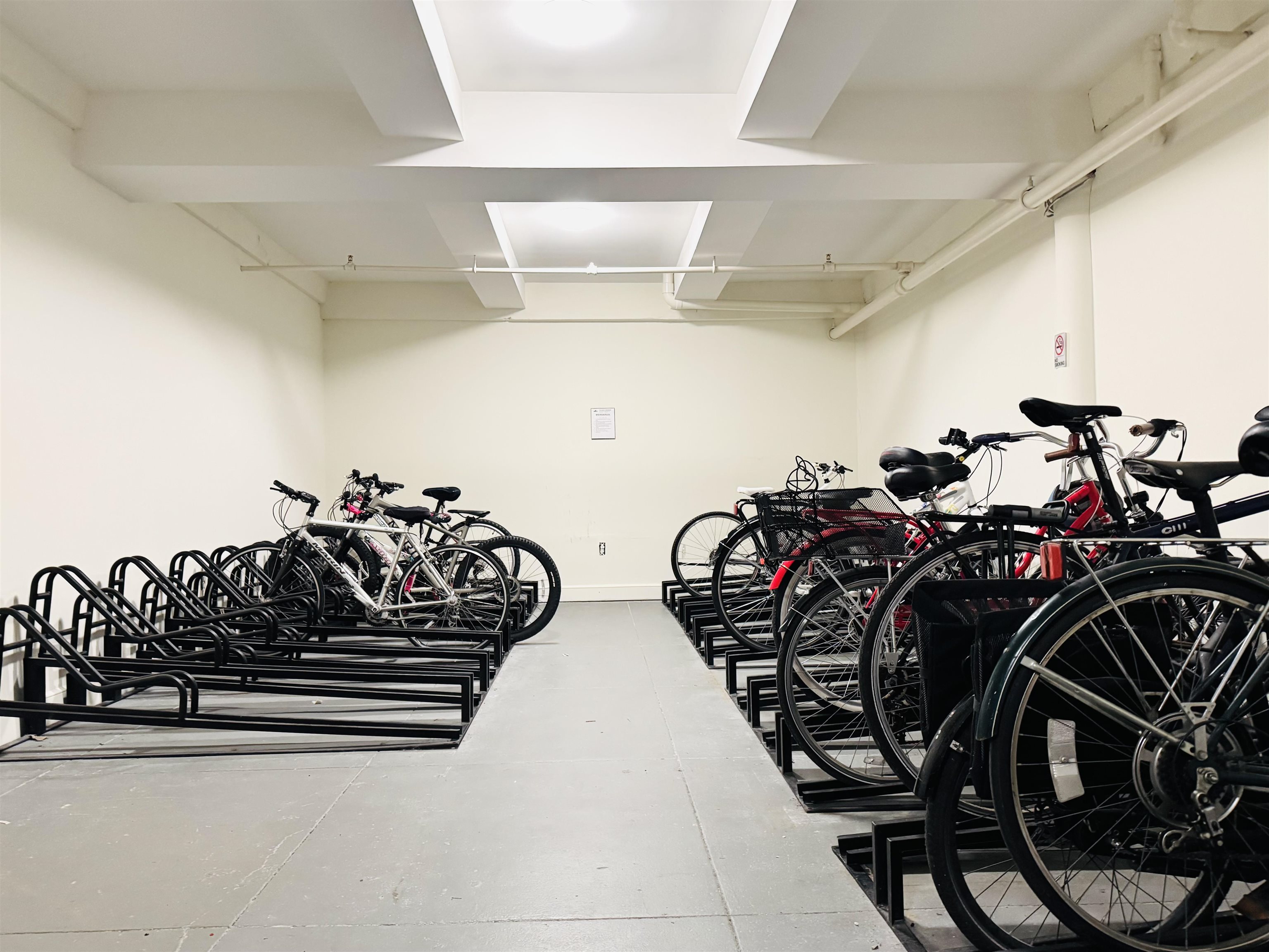 300 COMMUNIPAW AVE #154