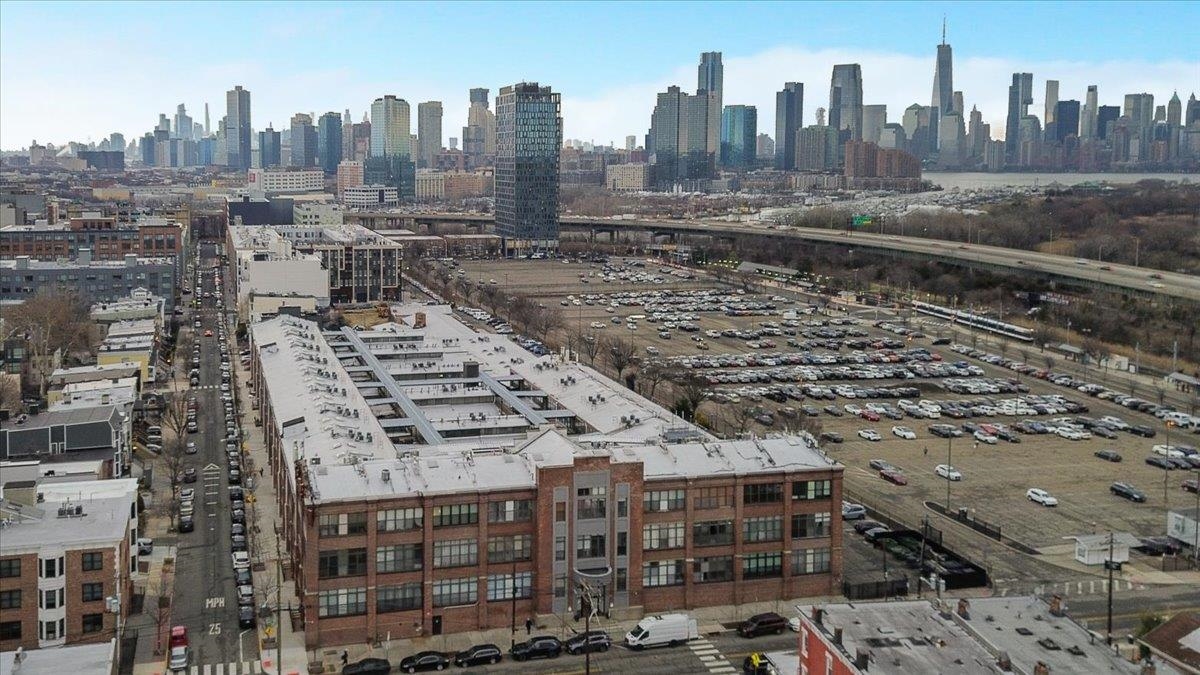 300 COMMUNIPAW AVE #154