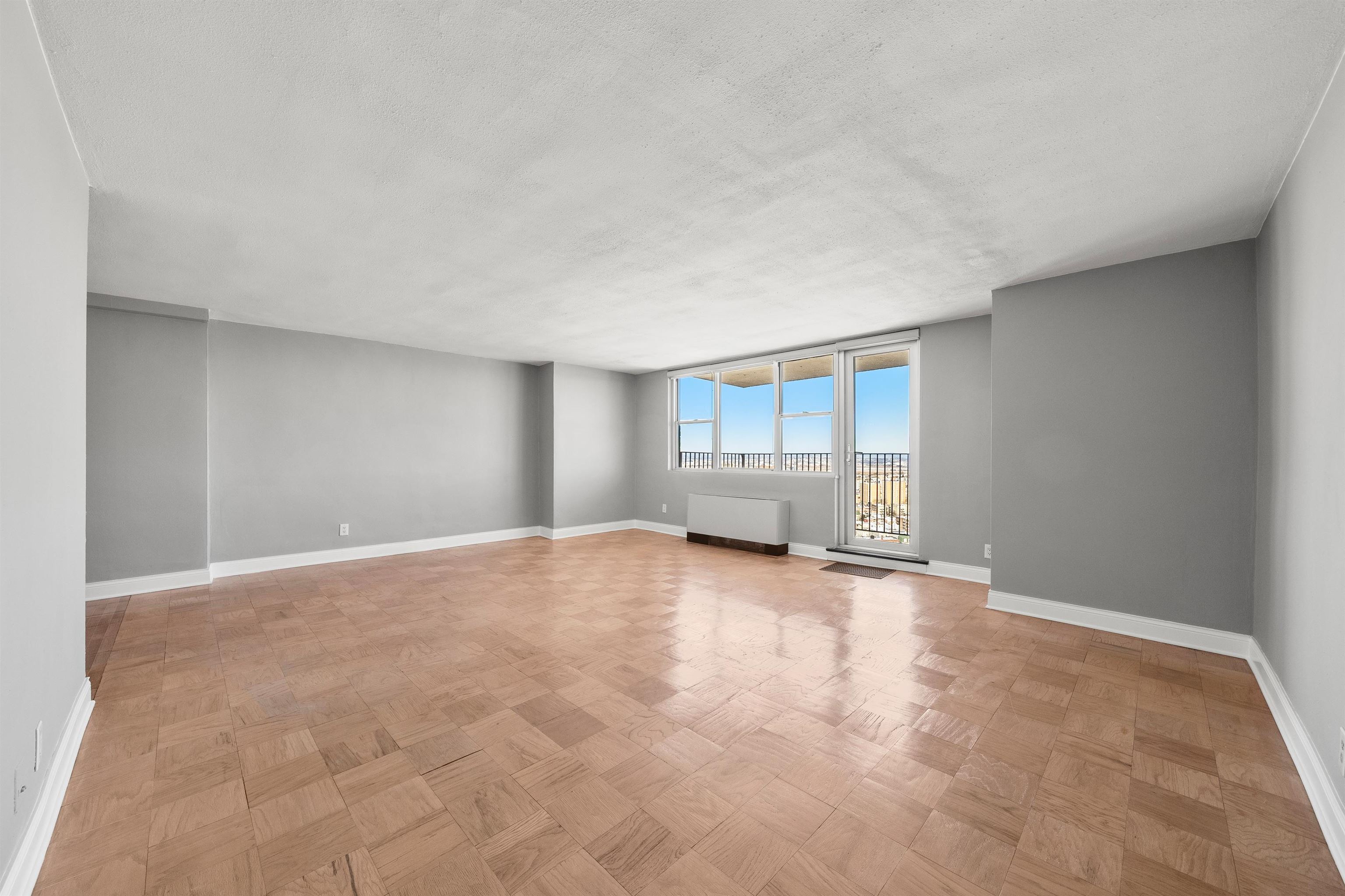 6040 BLVD EAST - Photo 2