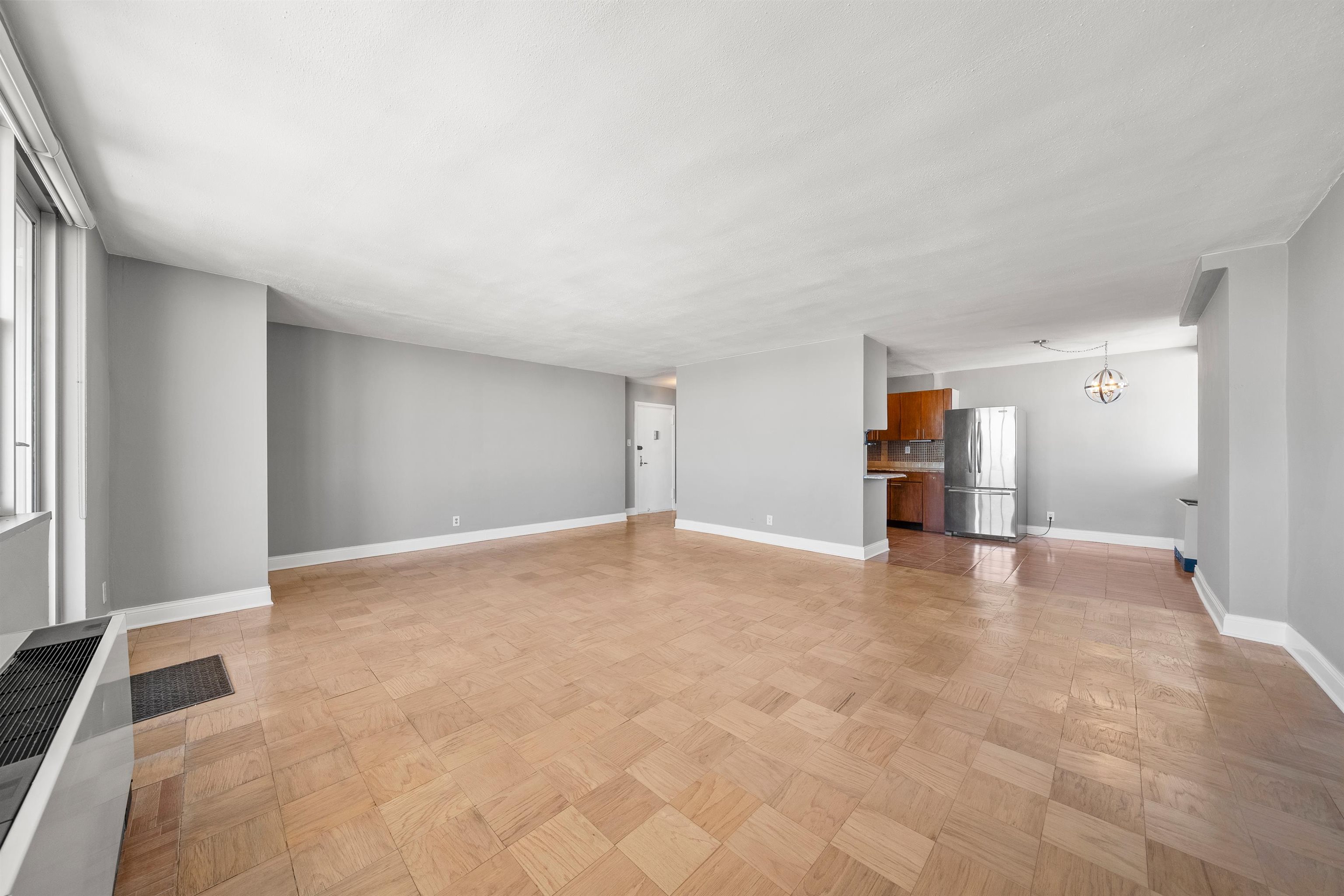 6040 BLVD EAST - Photo 4