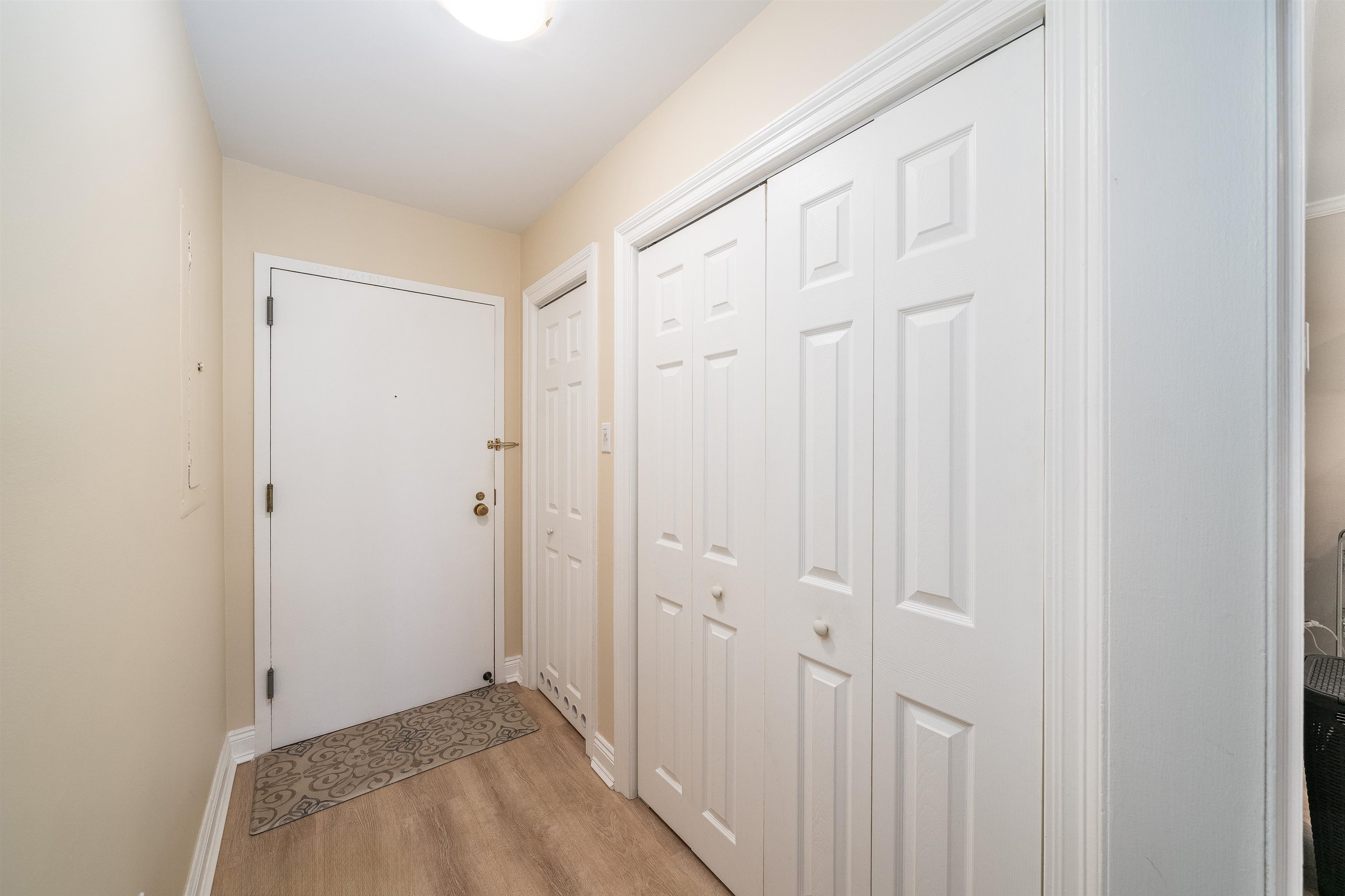 201 SHEARWATER CT WEST #33