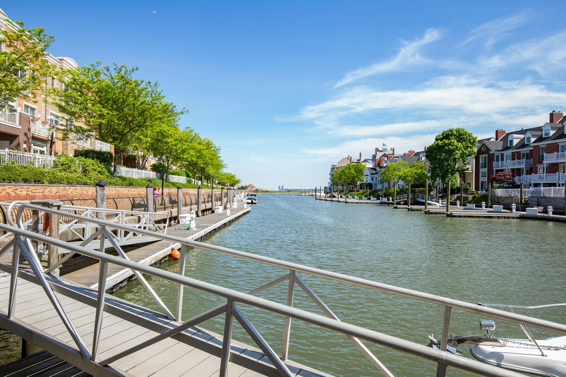 201 SHEARWATER CT WEST #33