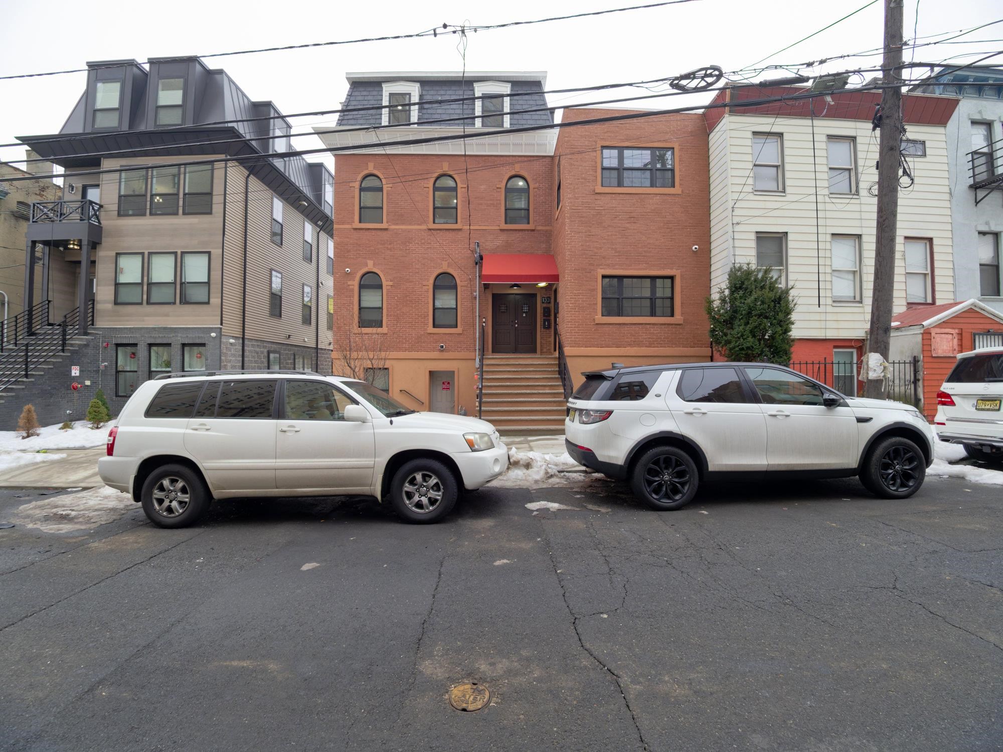 133 CLIFTON PL - Photo 3