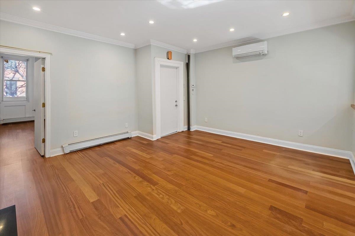 259 7TH ST - Photo 4