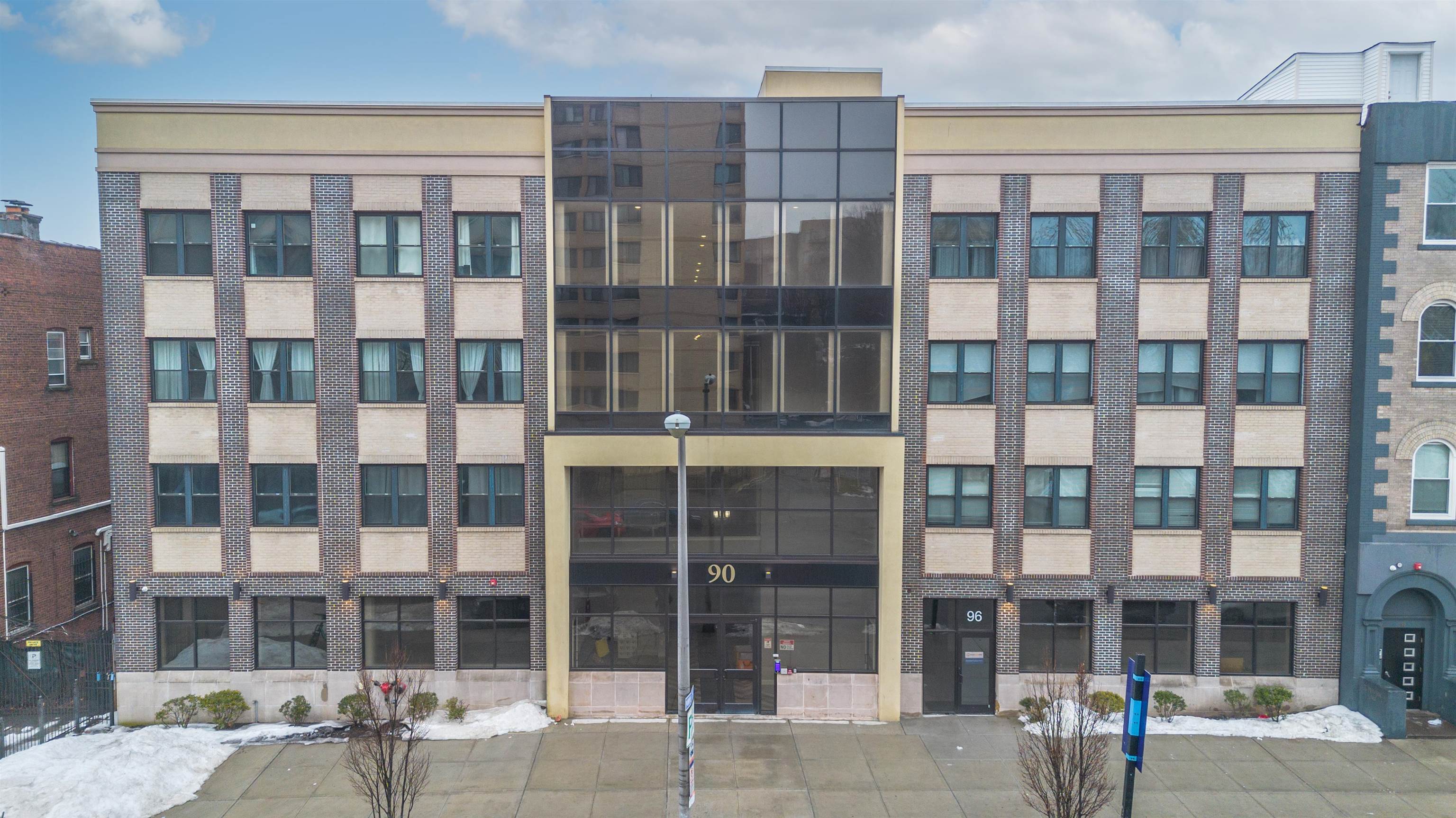 90 CLINTON AVE - Photo 3