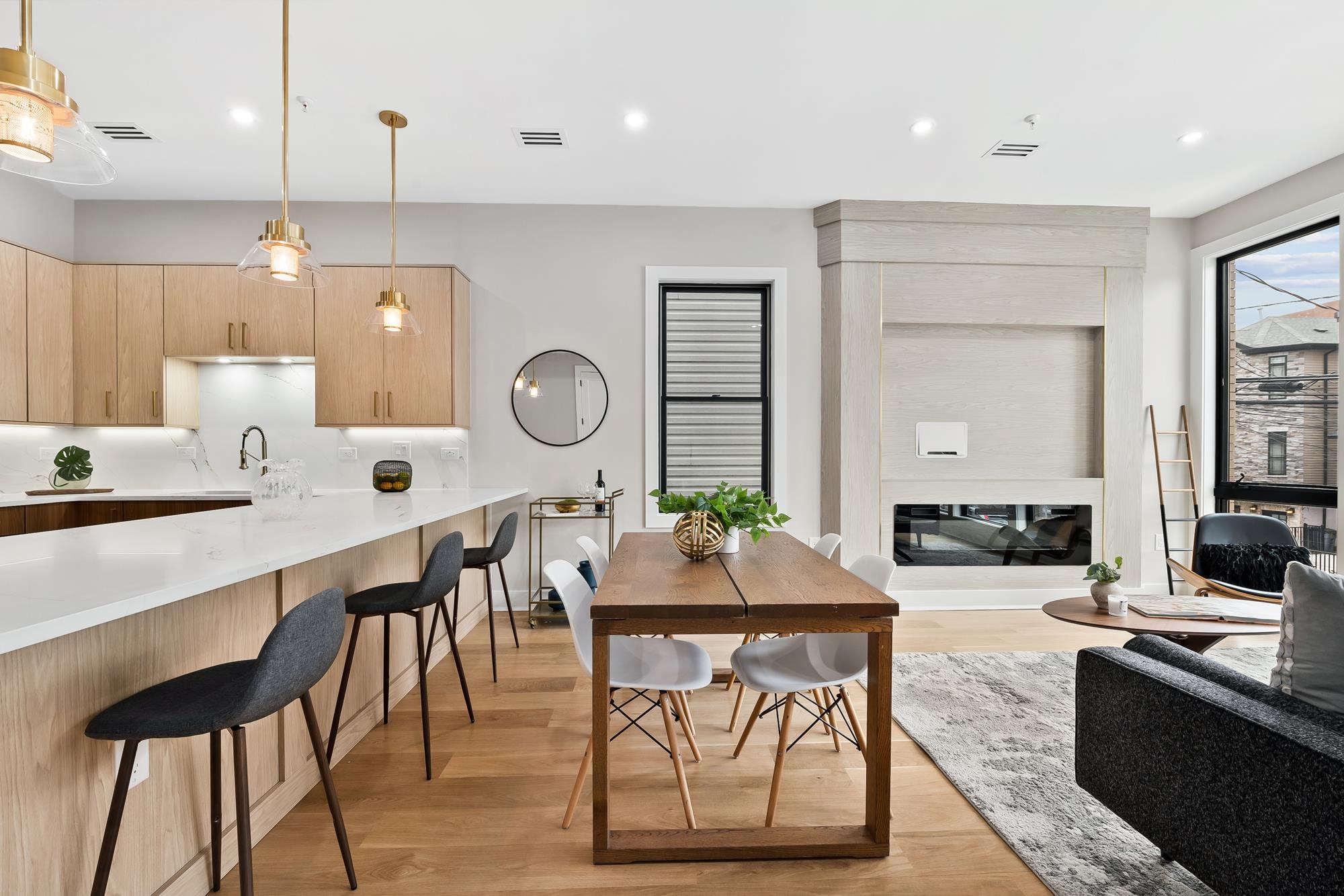 146 SHERMAN AVE - Photo 3