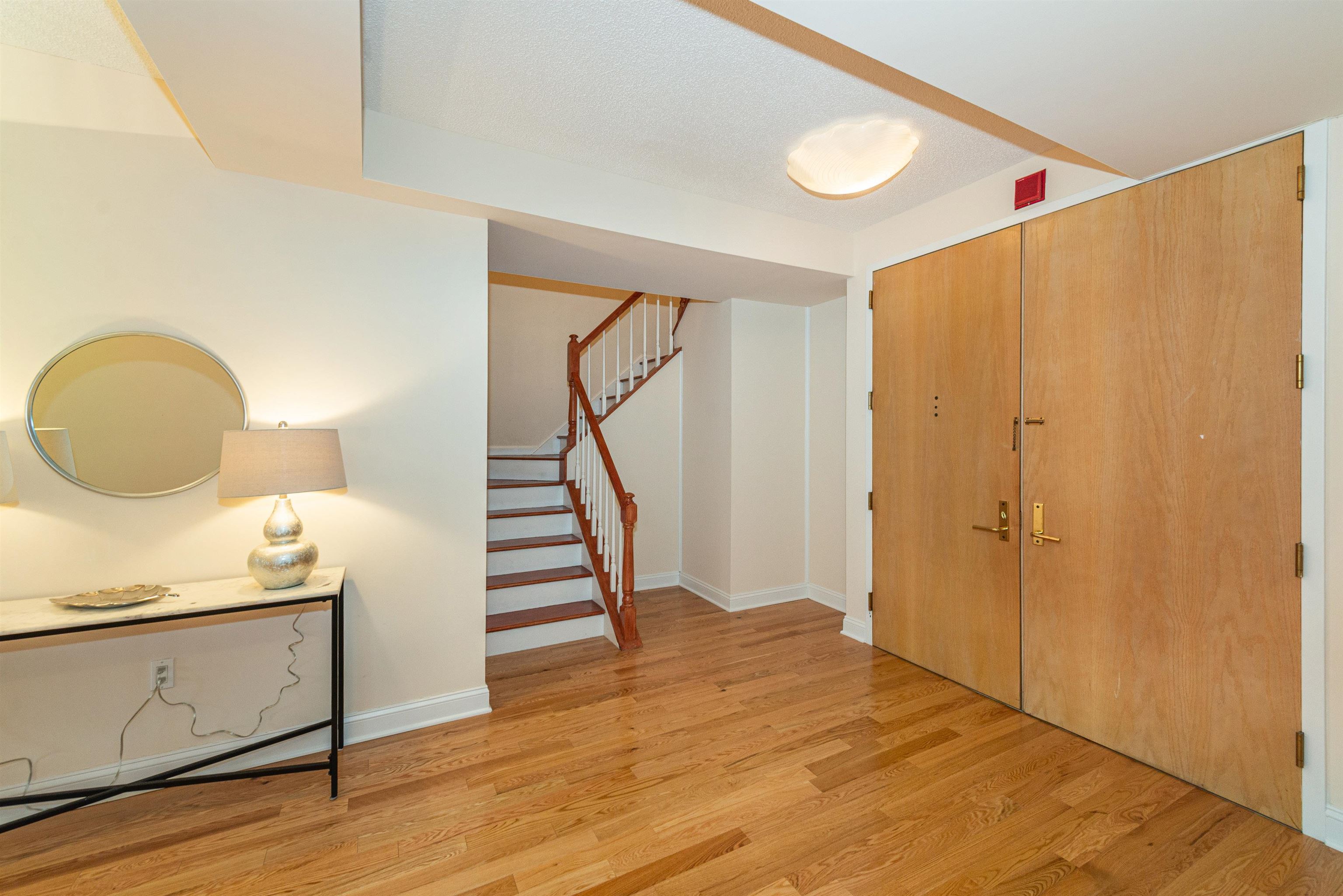 10 SMITH MANOR BLVD - Photo 4