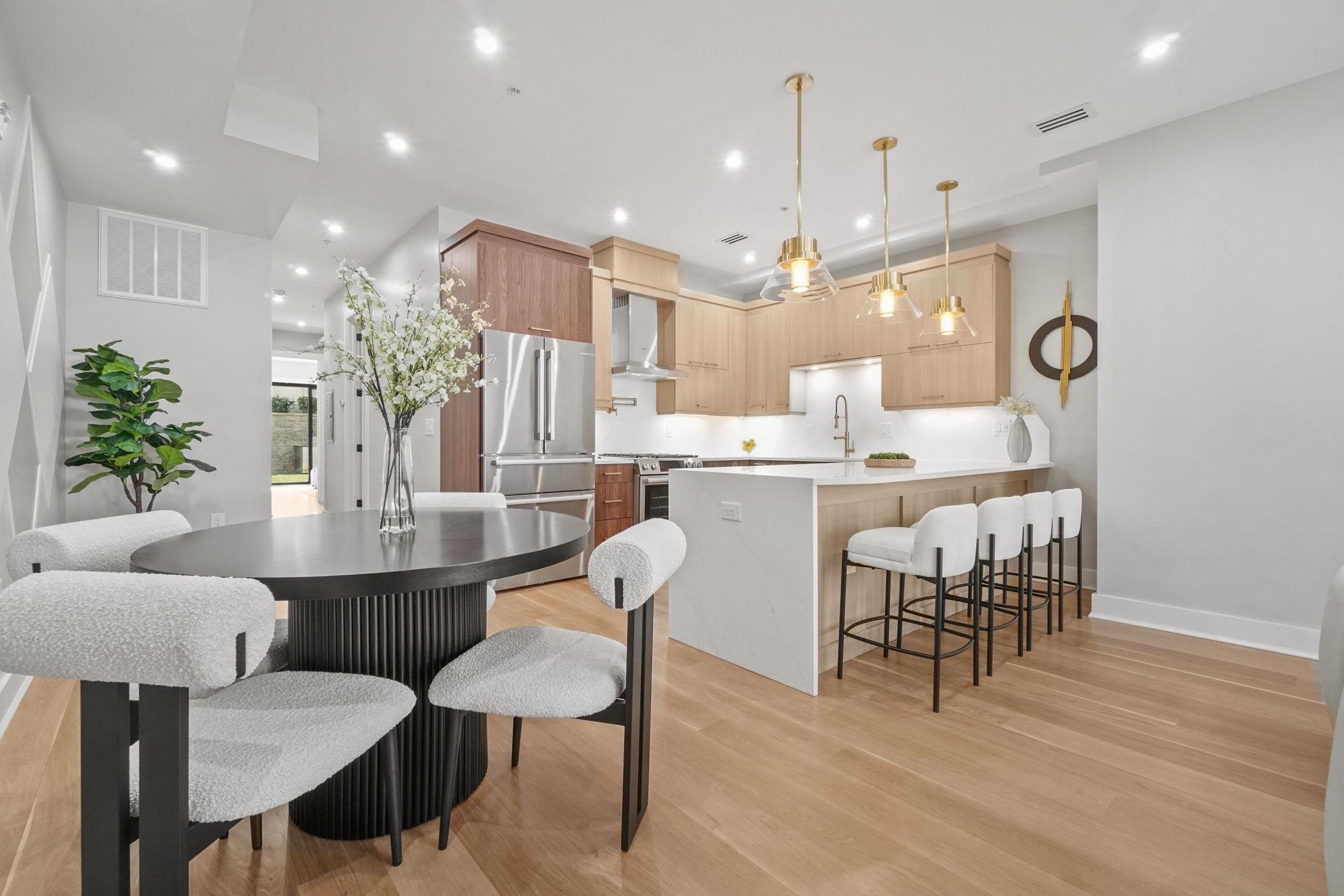 160 CENTRAL AVE - Photo 1