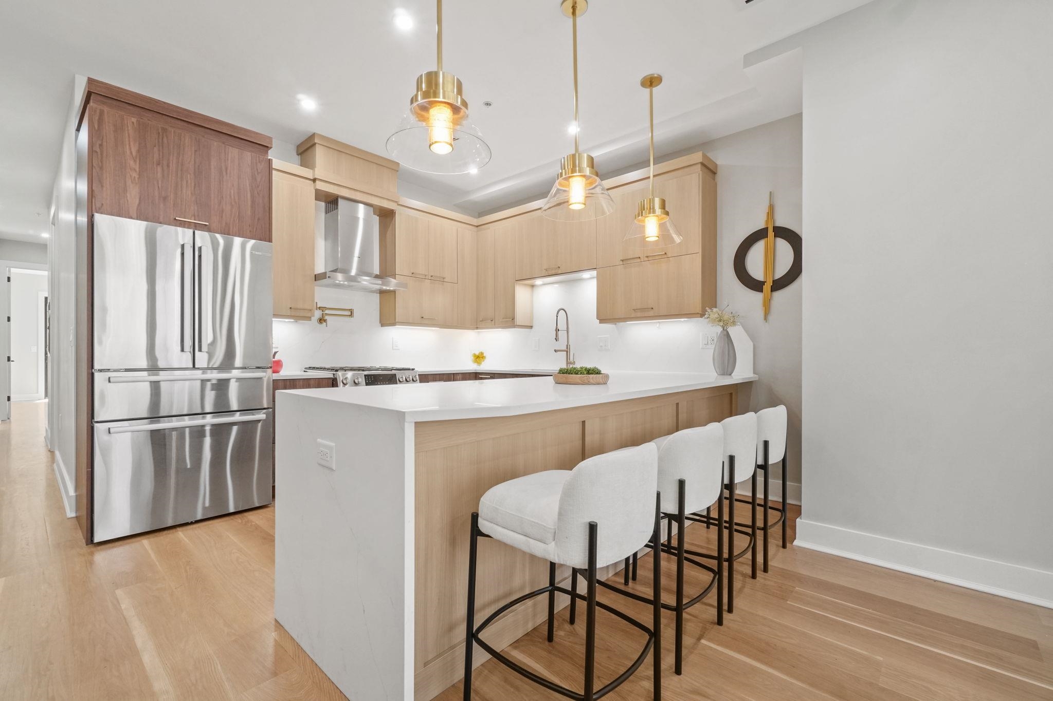 160 CENTRAL AVE - Photo 2