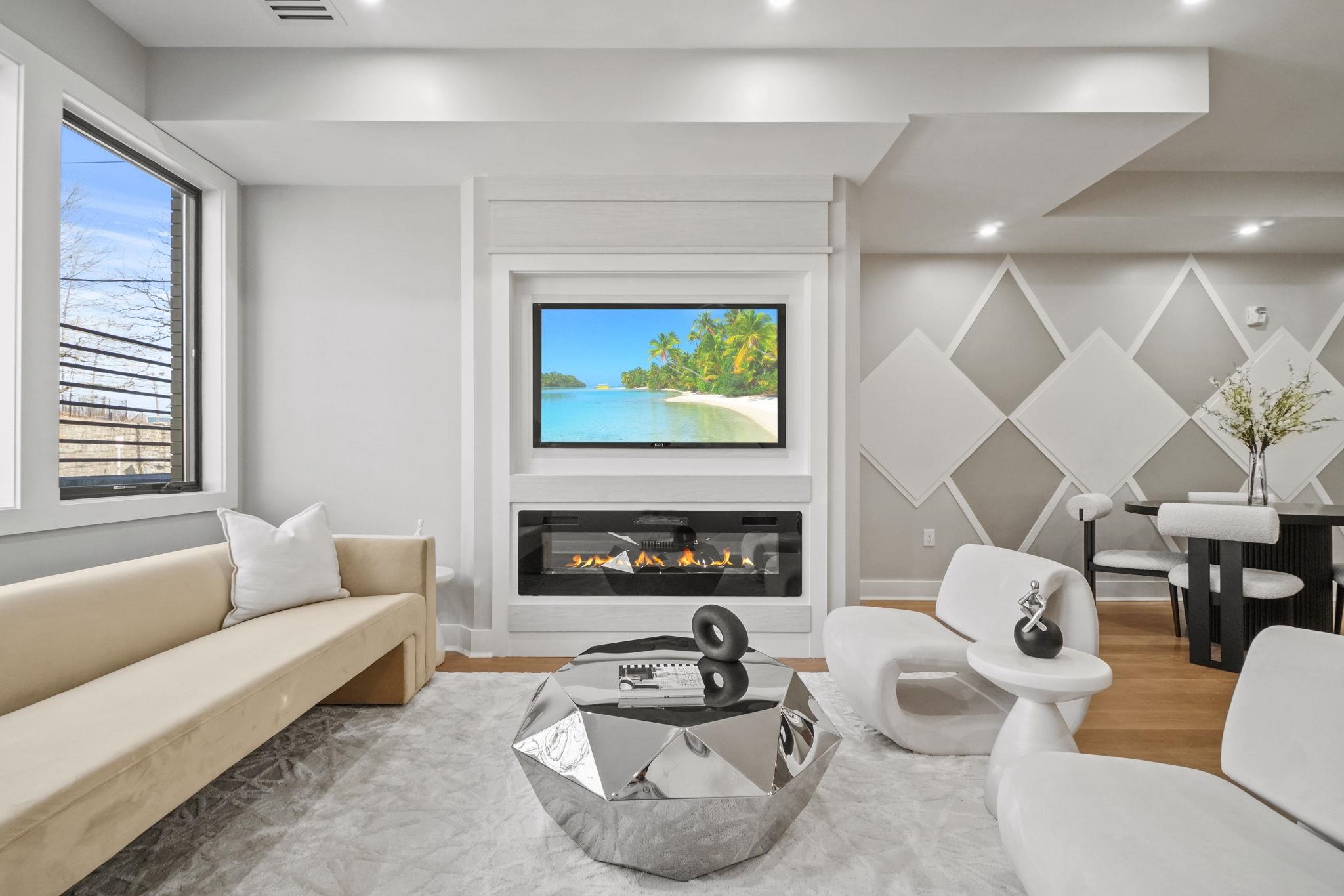 160 CENTRAL AVE - Photo 3