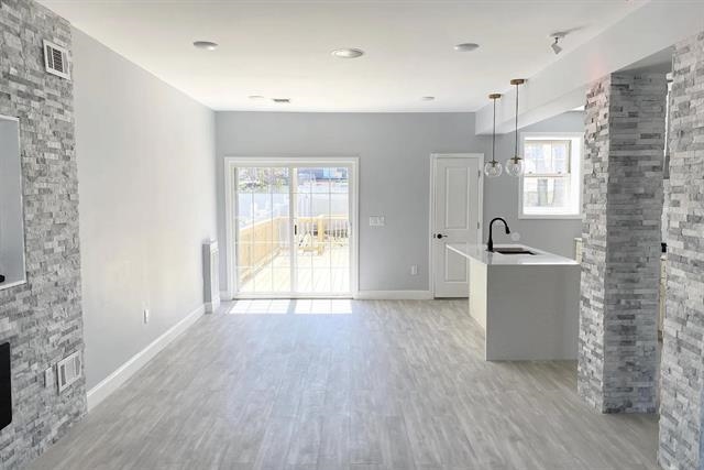 1525 38TH ST - Photo 4