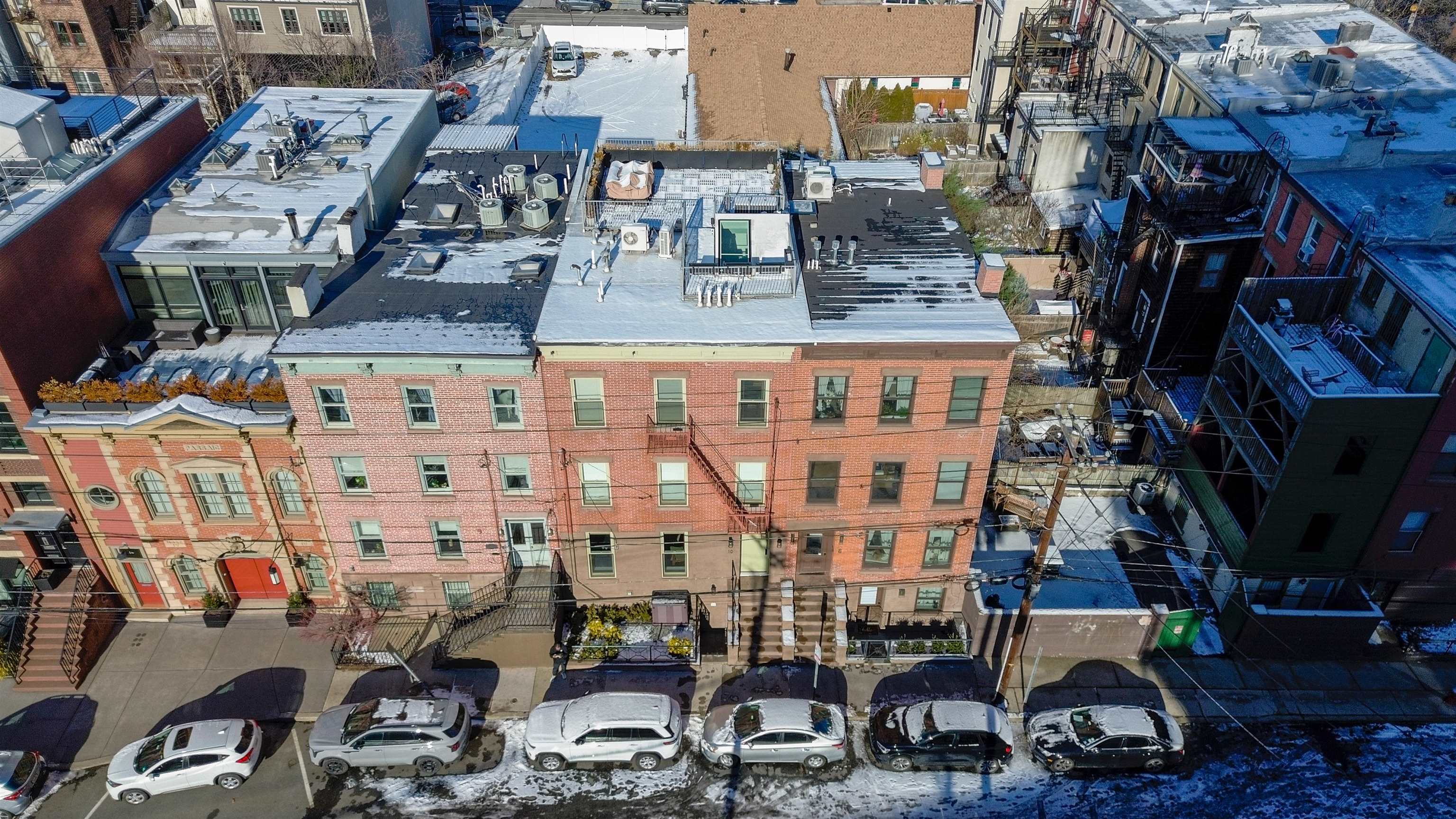 10 BRIGHT ST - Photo 2