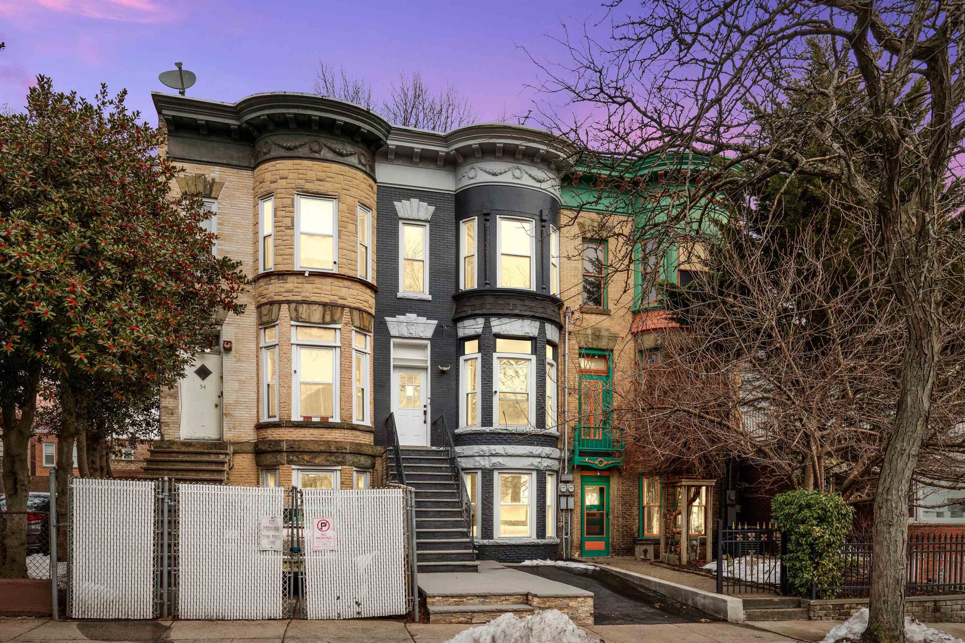 52 BRINKERHOFF ST - Photo 1