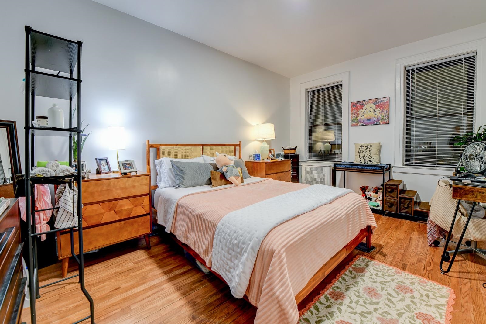 901 GRAND AVE - Photo 3