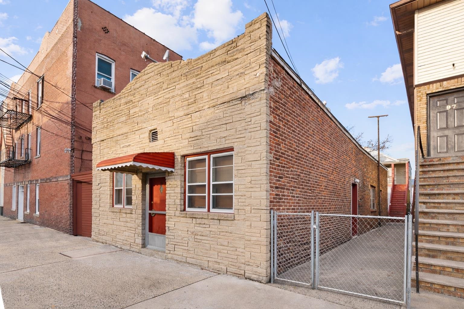 99 WEST 21ST ST - Photo 2