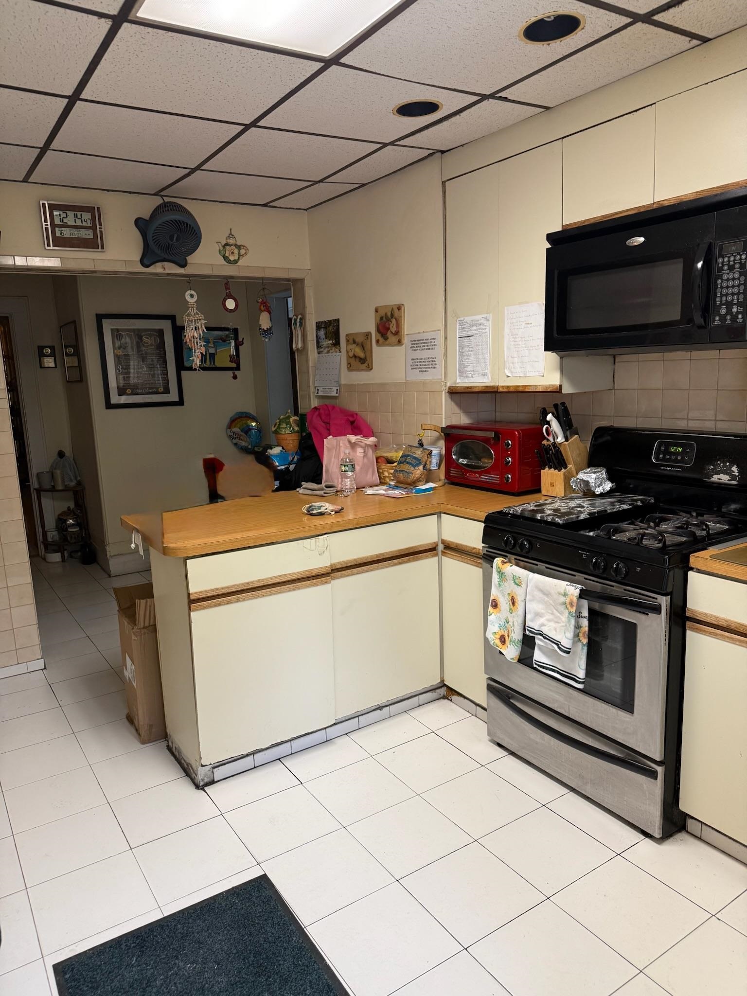 148 36TH ST - Photo 4