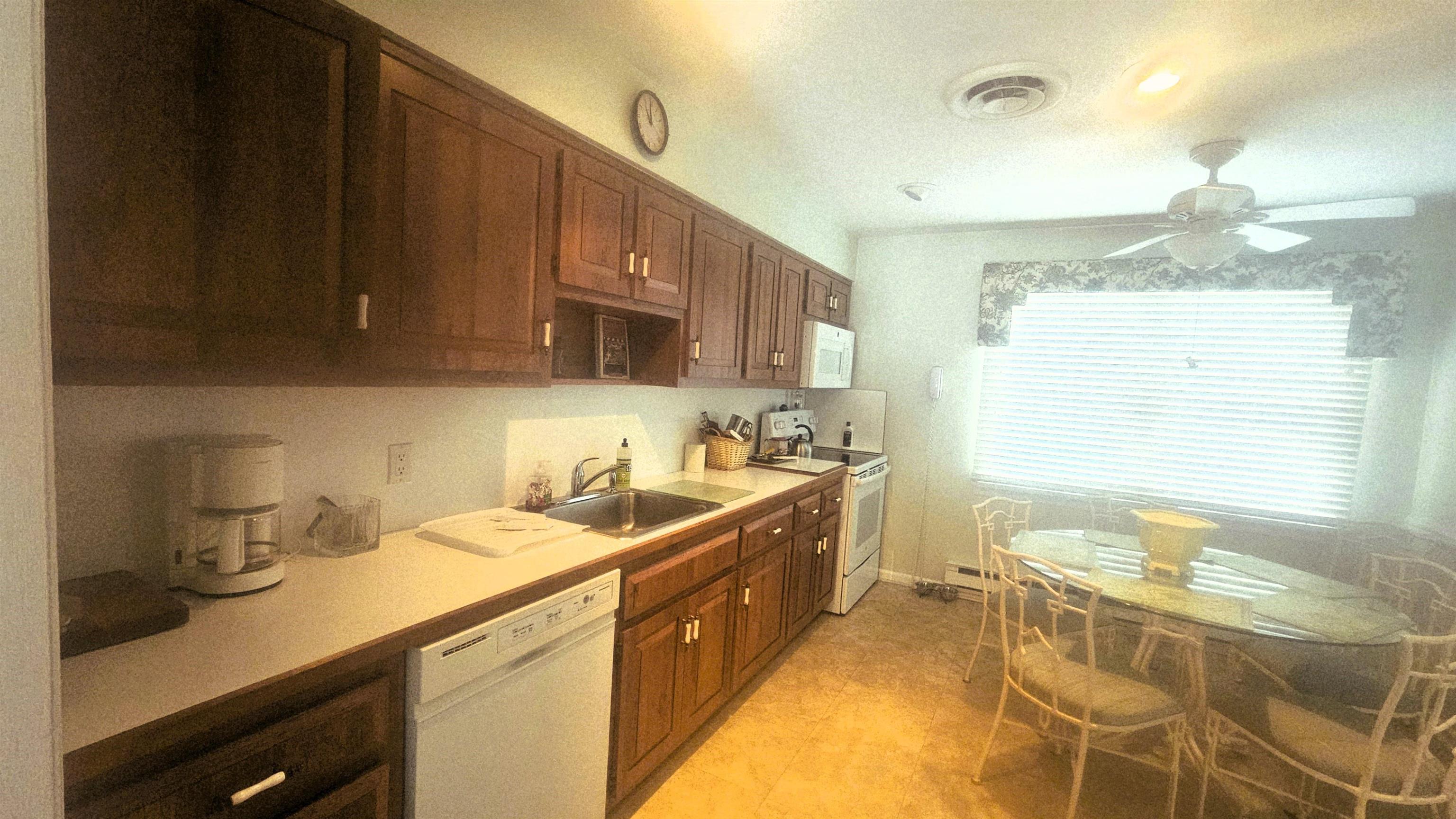 24 VALLEY CT - Photo 4