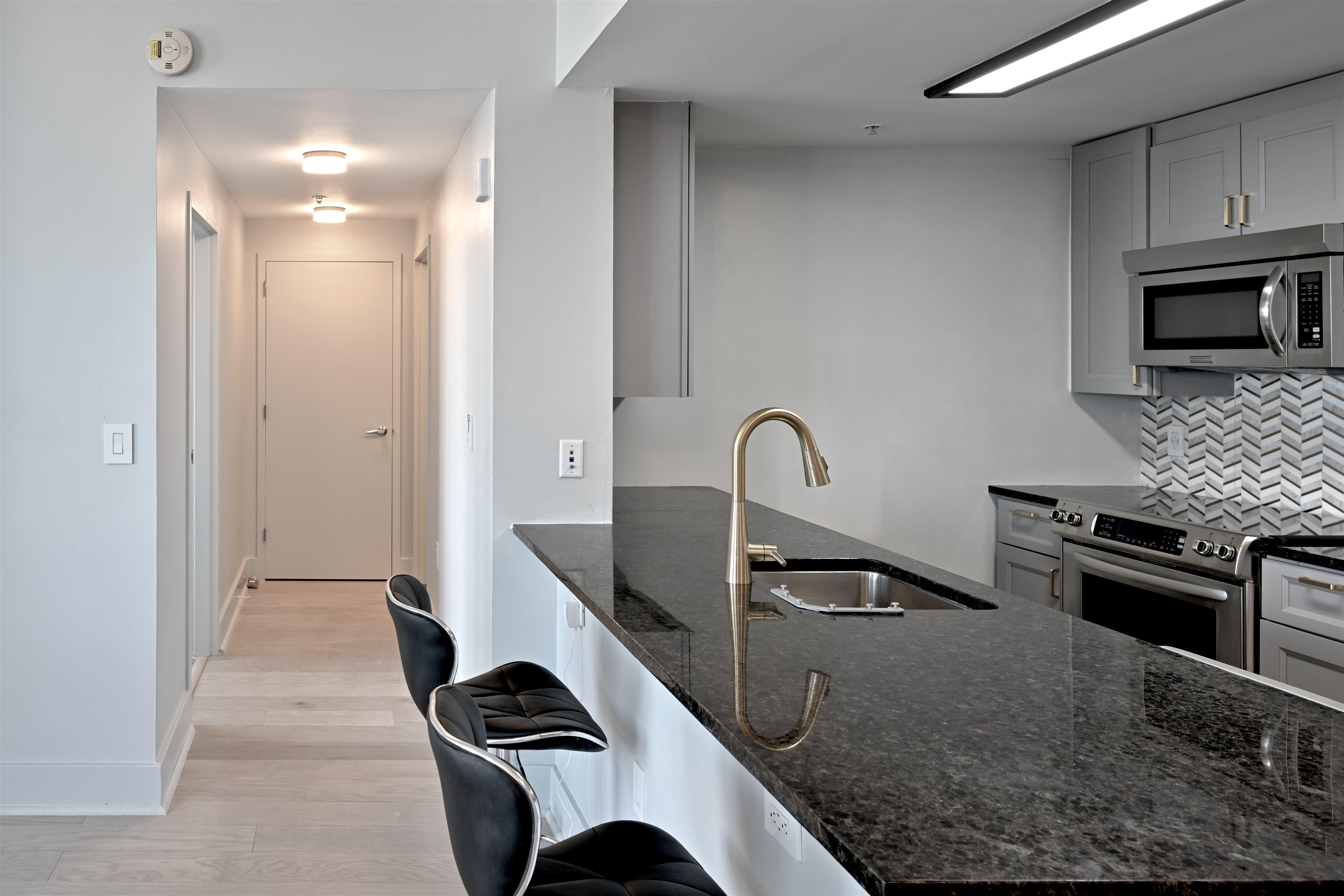 88 MORGAN ST - Photo 5