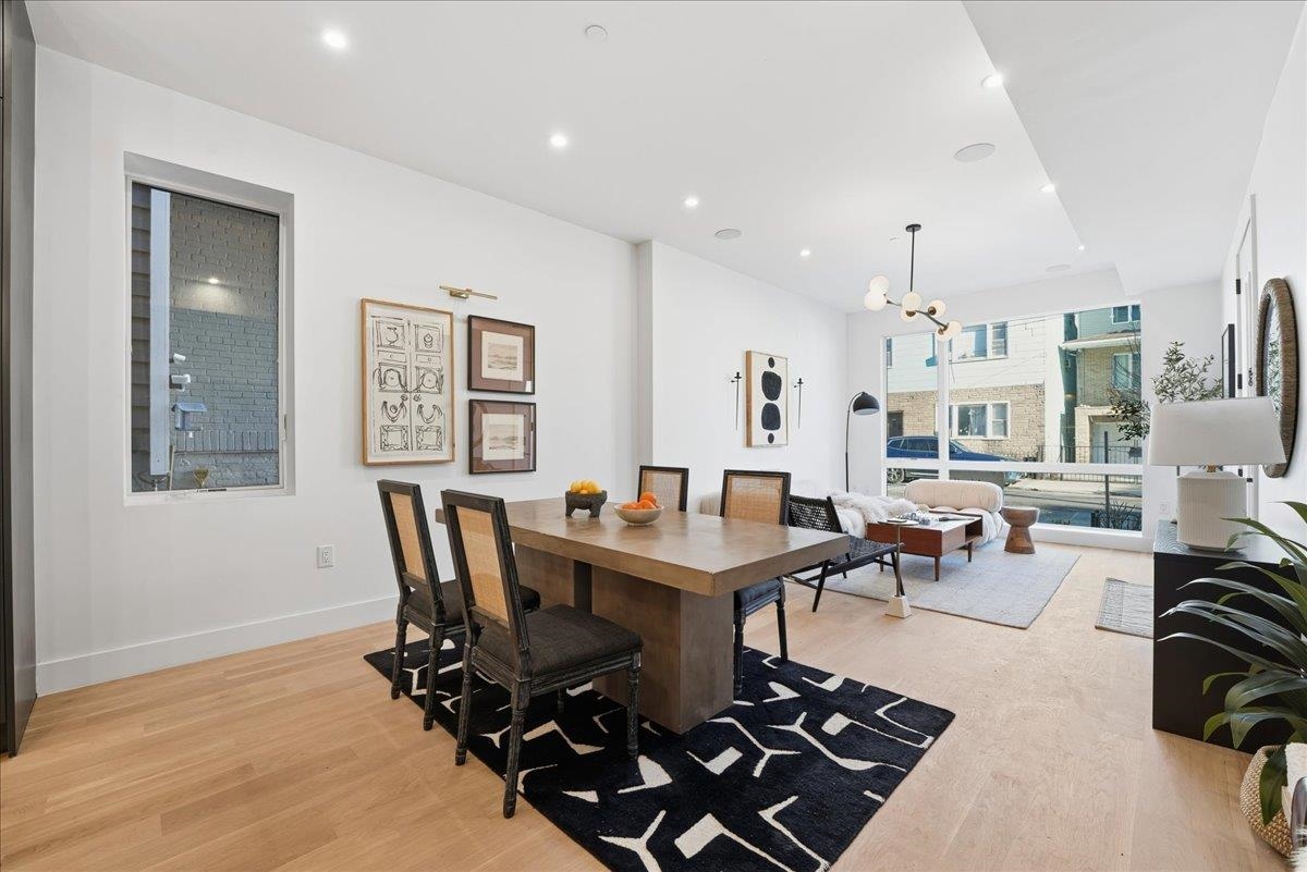 105 LAIDLAW AVE - Photo 4