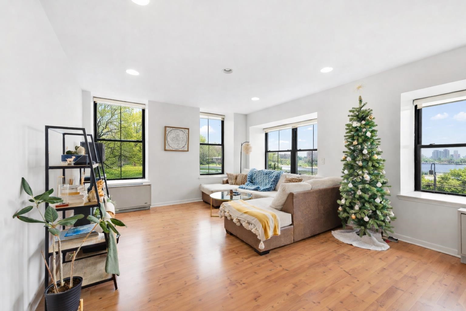 1 GREENE ST - Photo 3