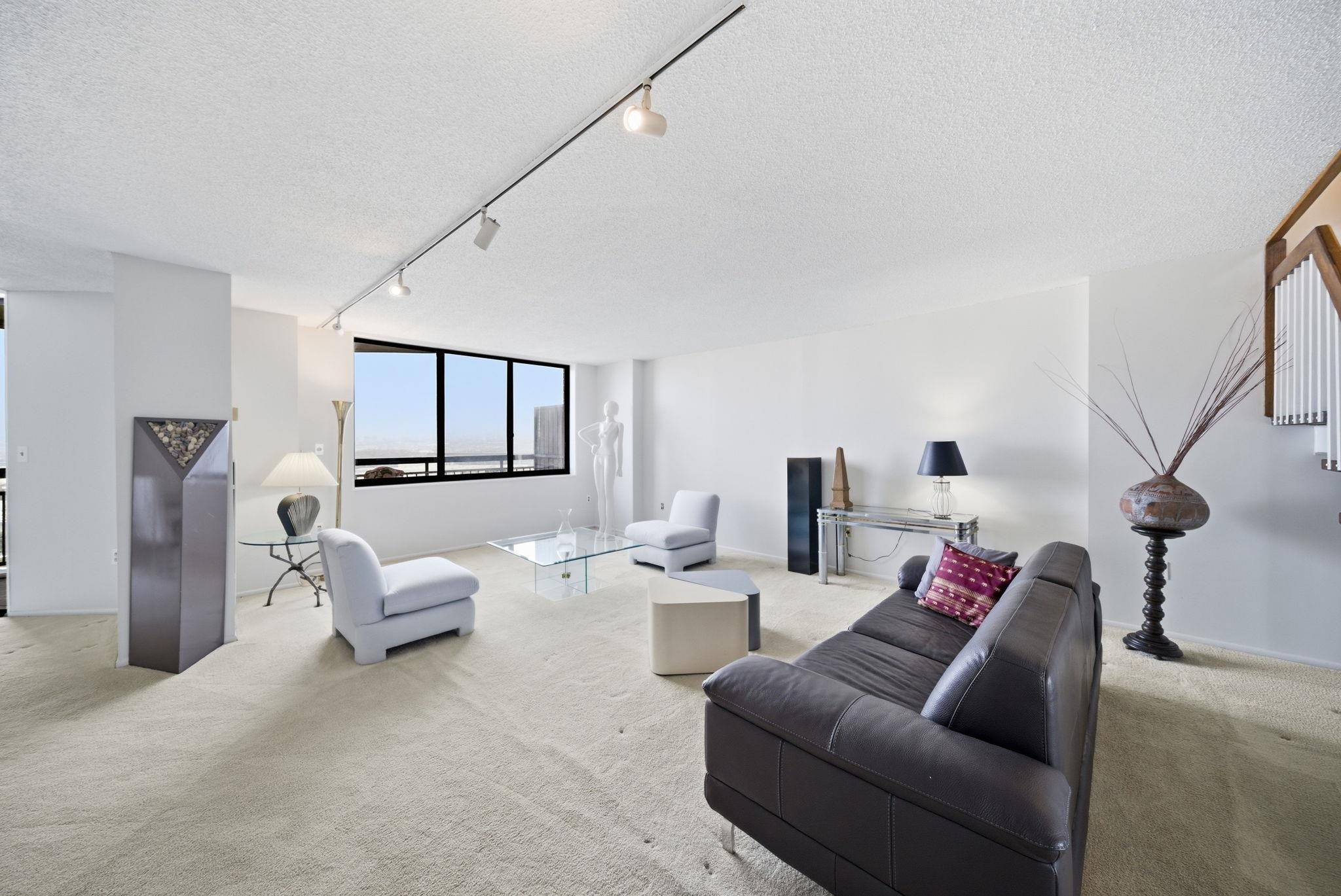 2103 HARMON COVE TOWER - Photo 5