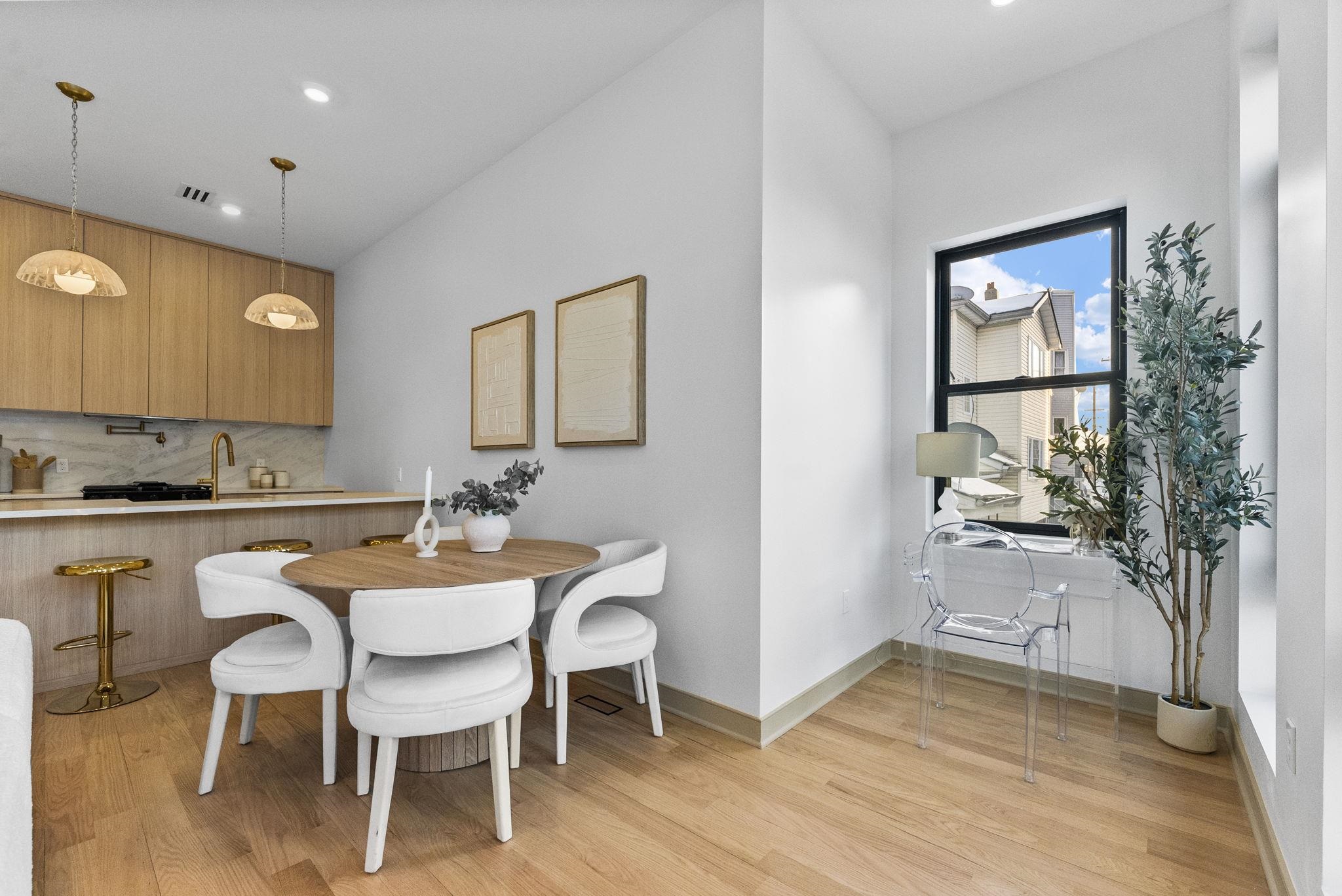 336 RANDOLPH AVE - Photo 5