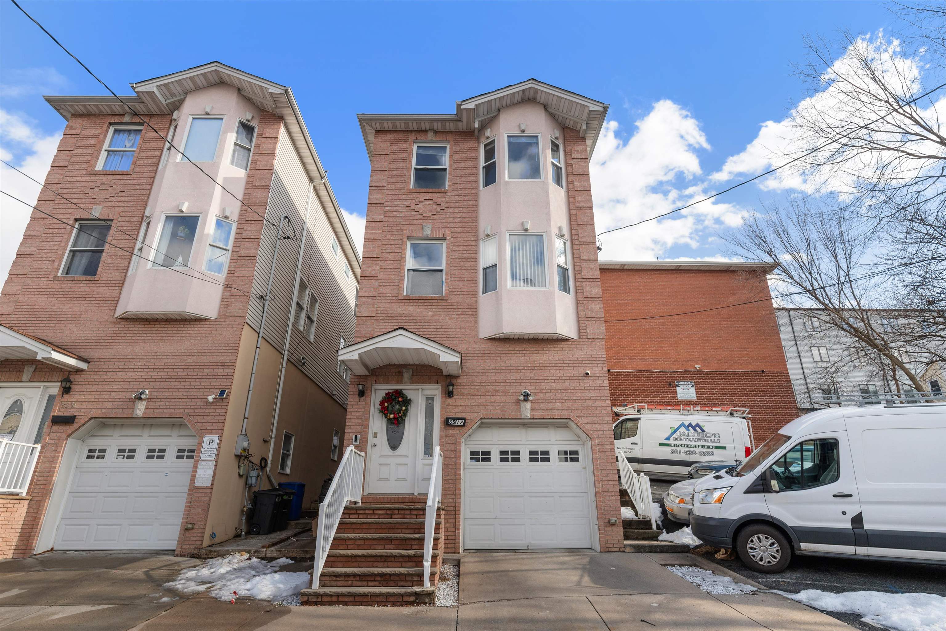 8512 SMITH AVE - Photo 1