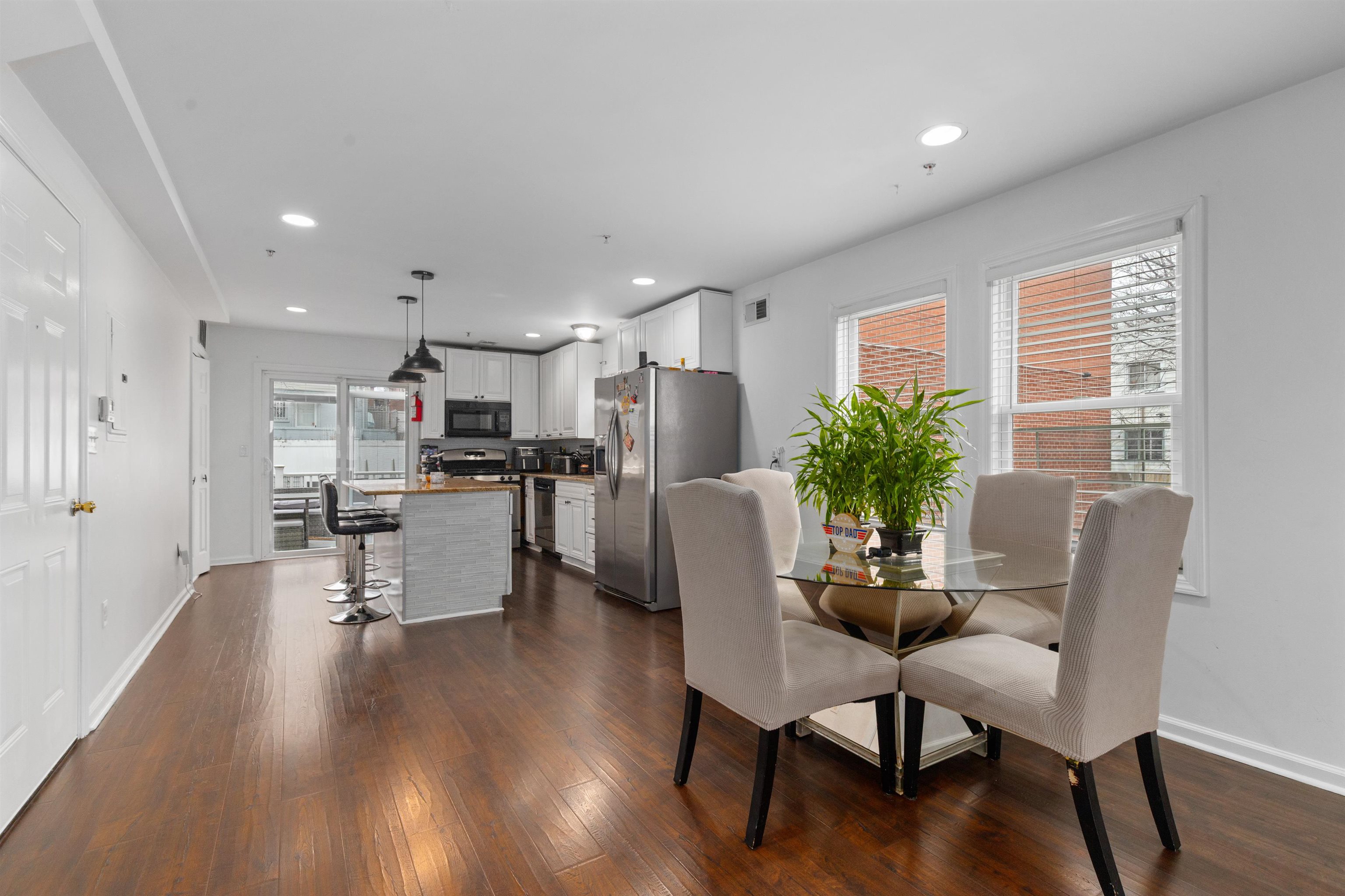 8512 SMITH AVE - Photo 5