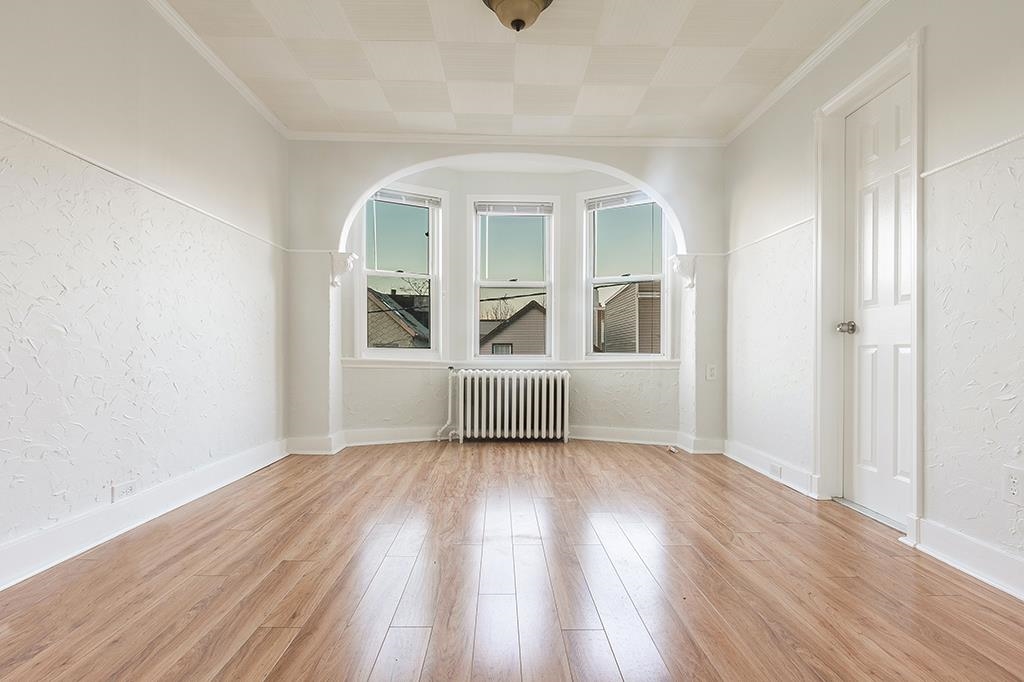 625 36TH ST - Photo 2