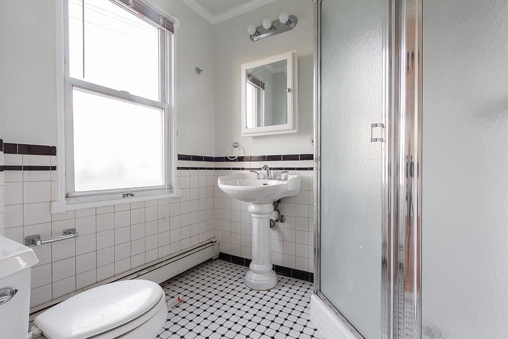 625 36TH ST - Photo 5