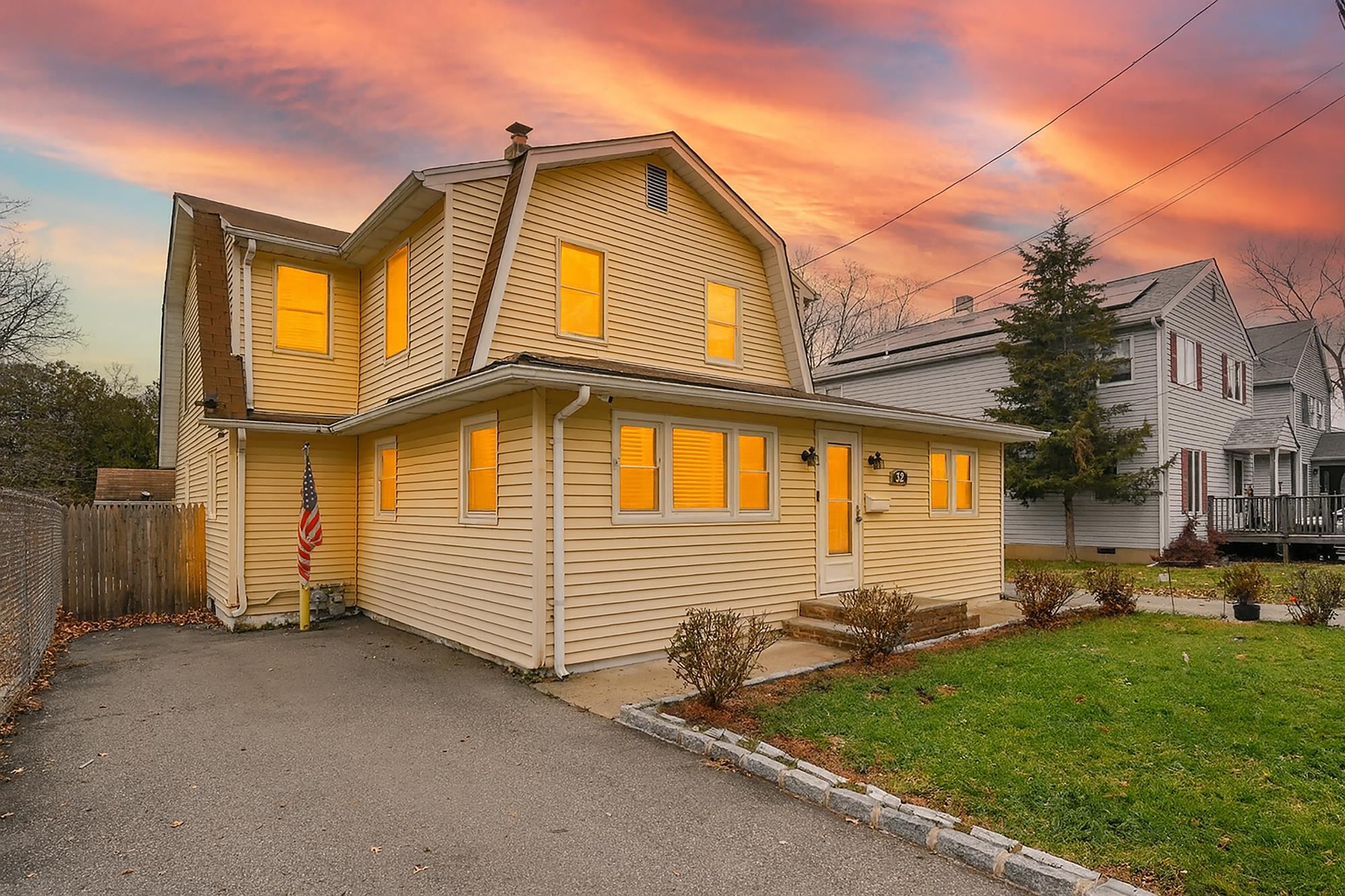 32 GROVE ST - Photo 1