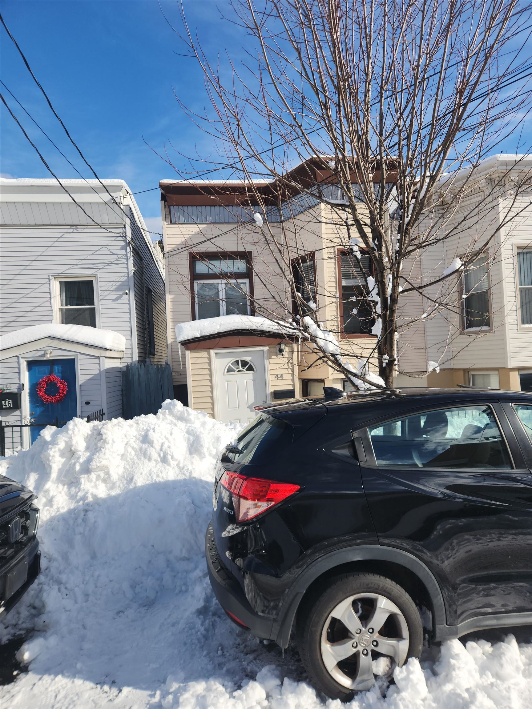 44 PIERCE AVE - Photo 1