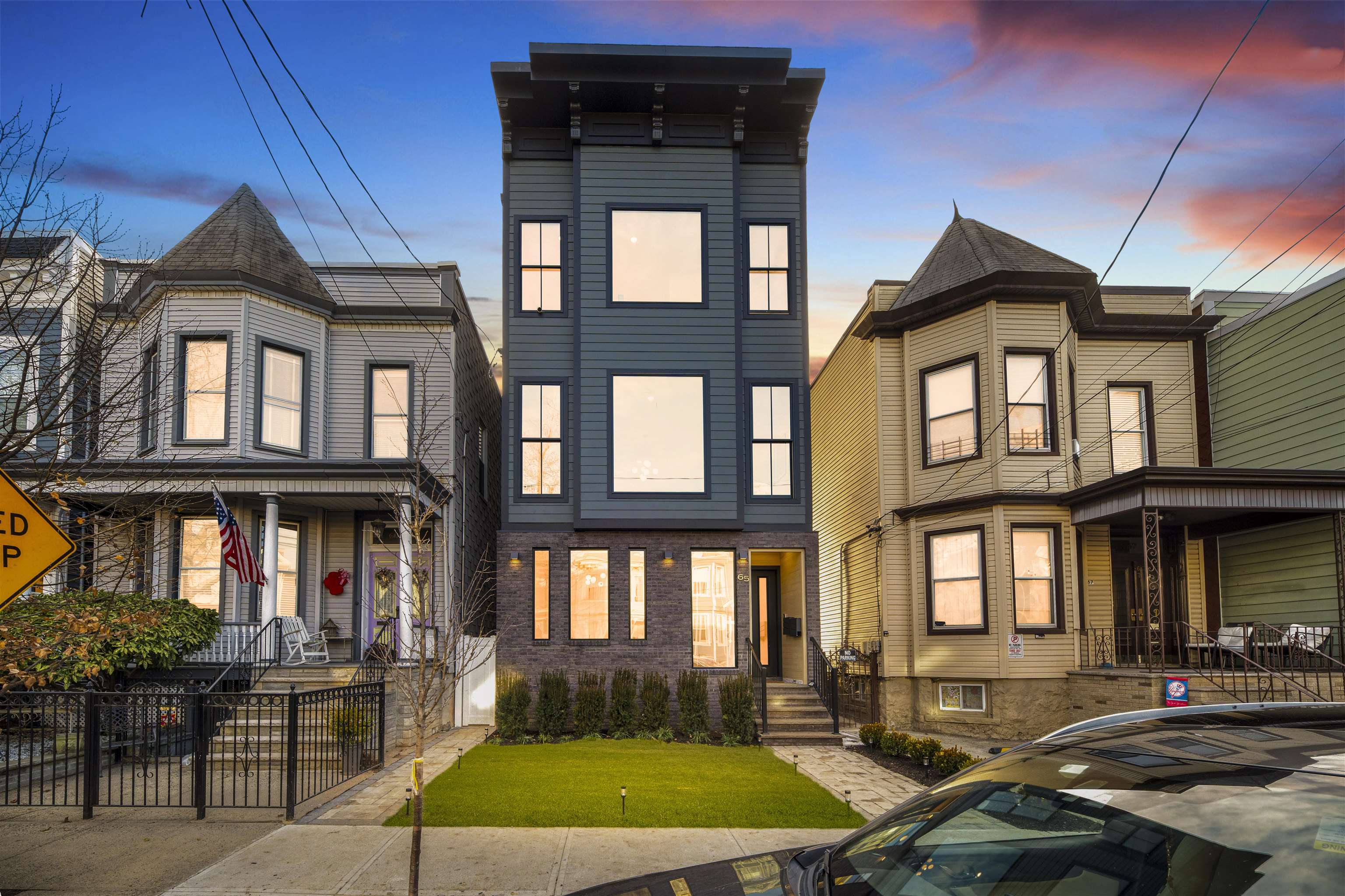 65 RESERVOIR AVE - Photo 1