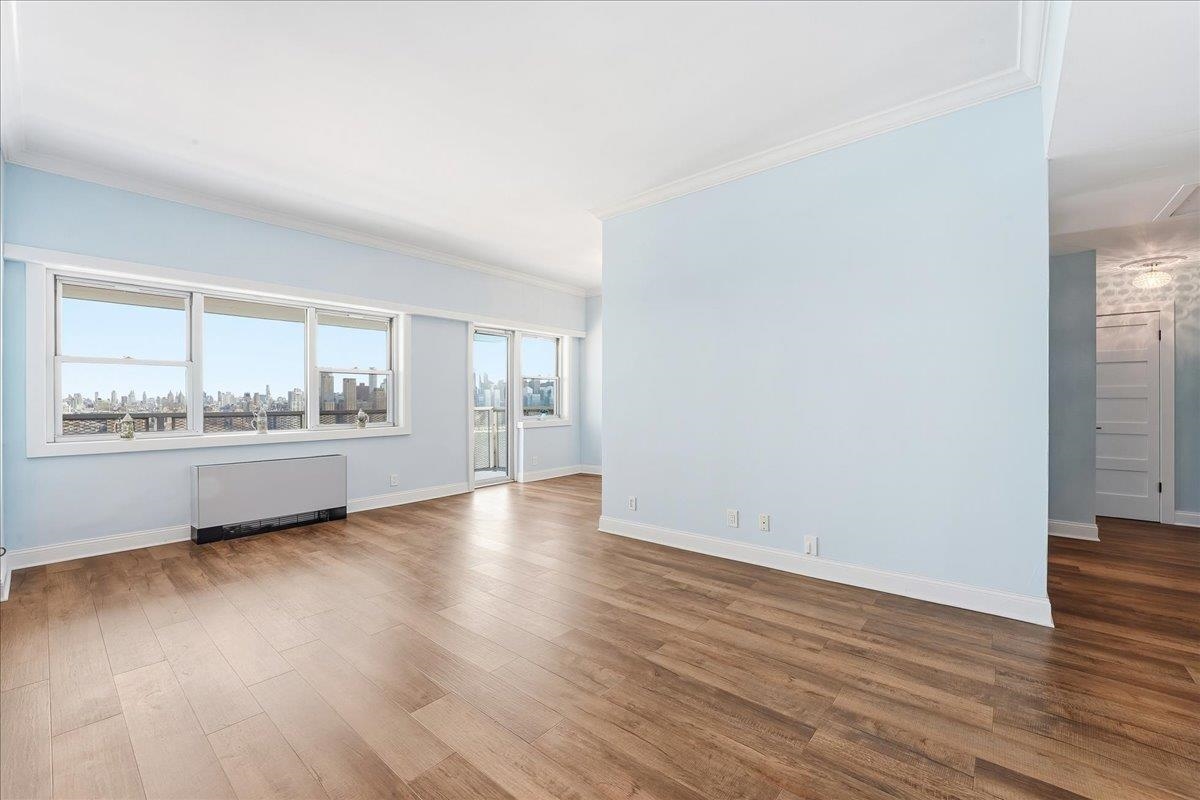 6600 BLVD EAST - Photo 4