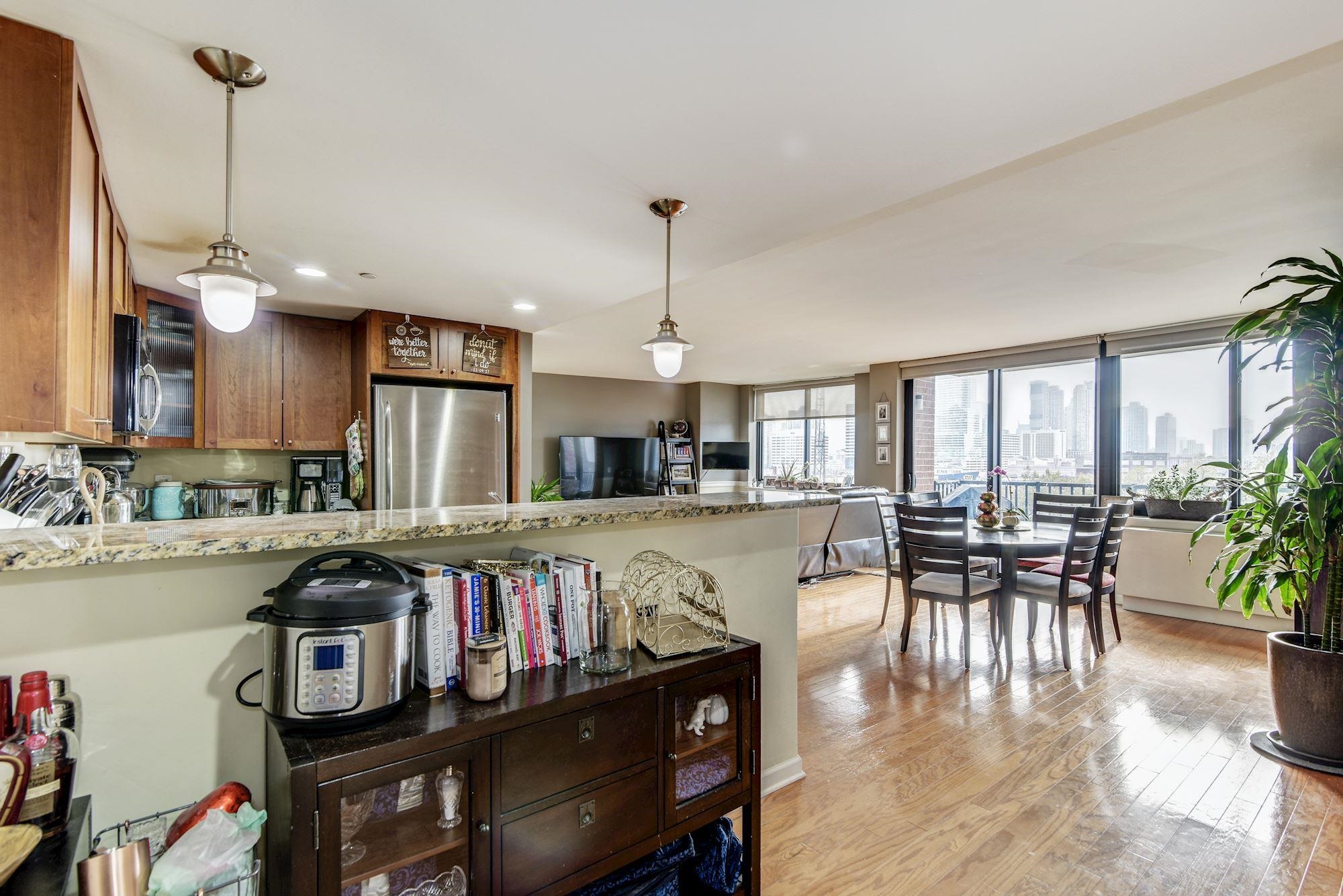 700 GROVE ST - Photo 5