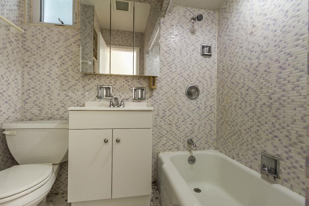 306 NEPTUNE AVE - Photo 5