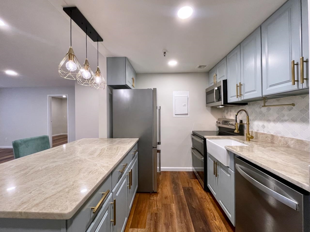 43-49 VAN WAGENEN AVE - Photo 2