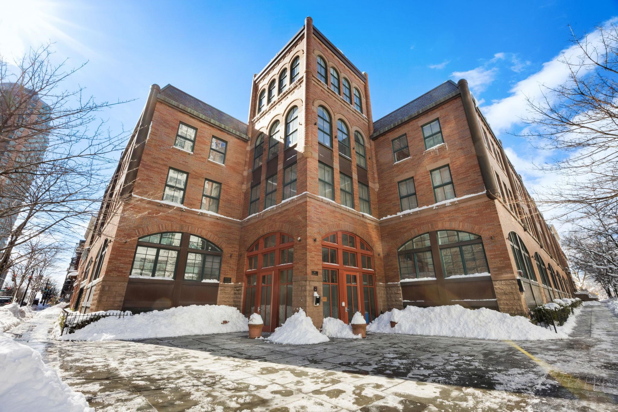 61 GRAND ST - Photo 1