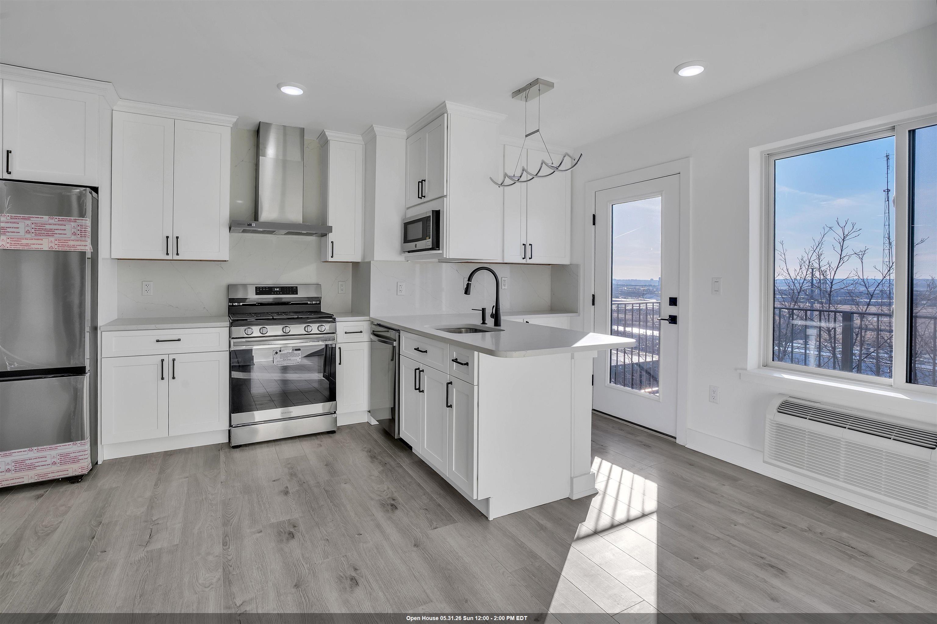 2601 JANE ST - Photo 1