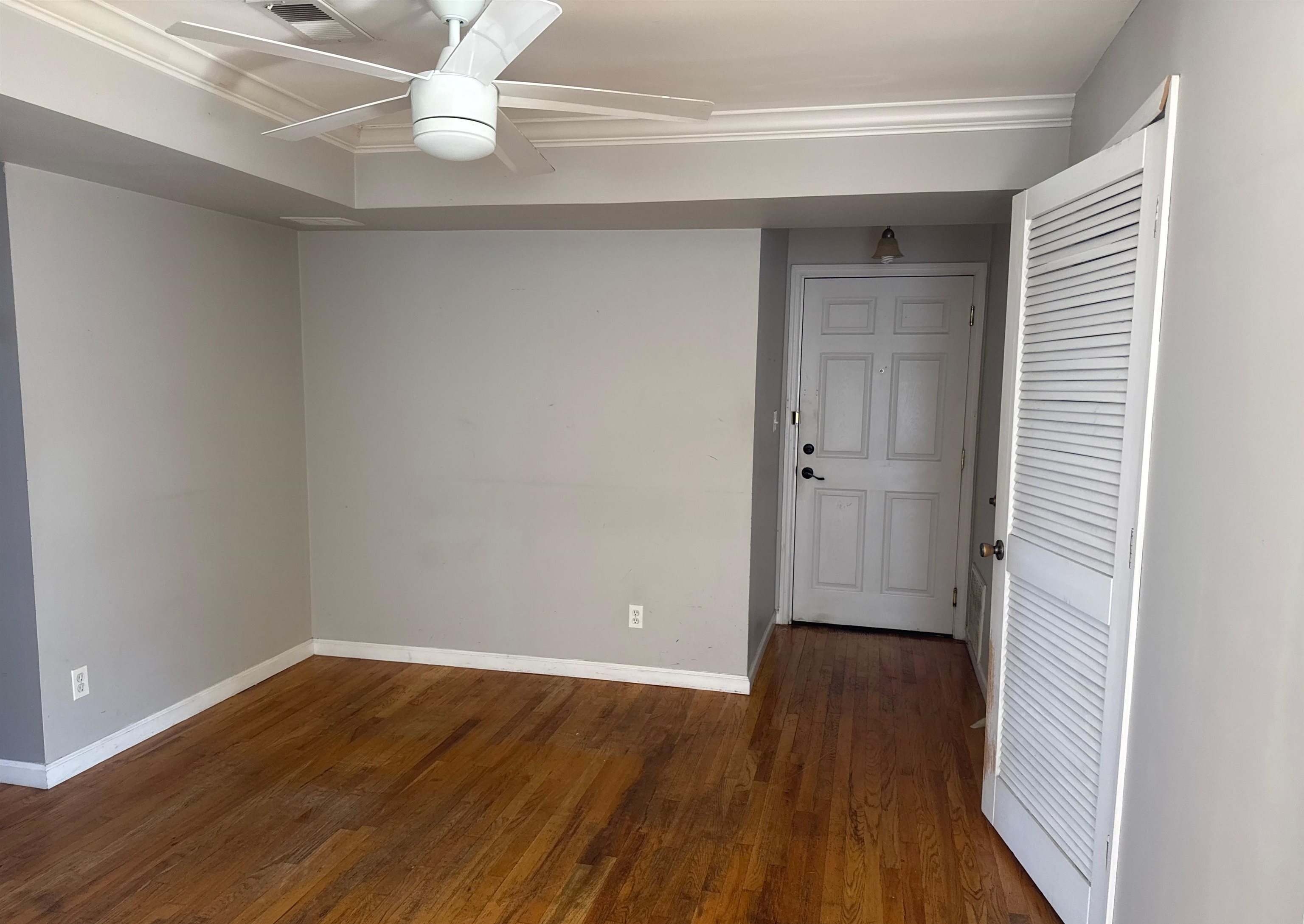 4401 SMITH AVE - Photo 3