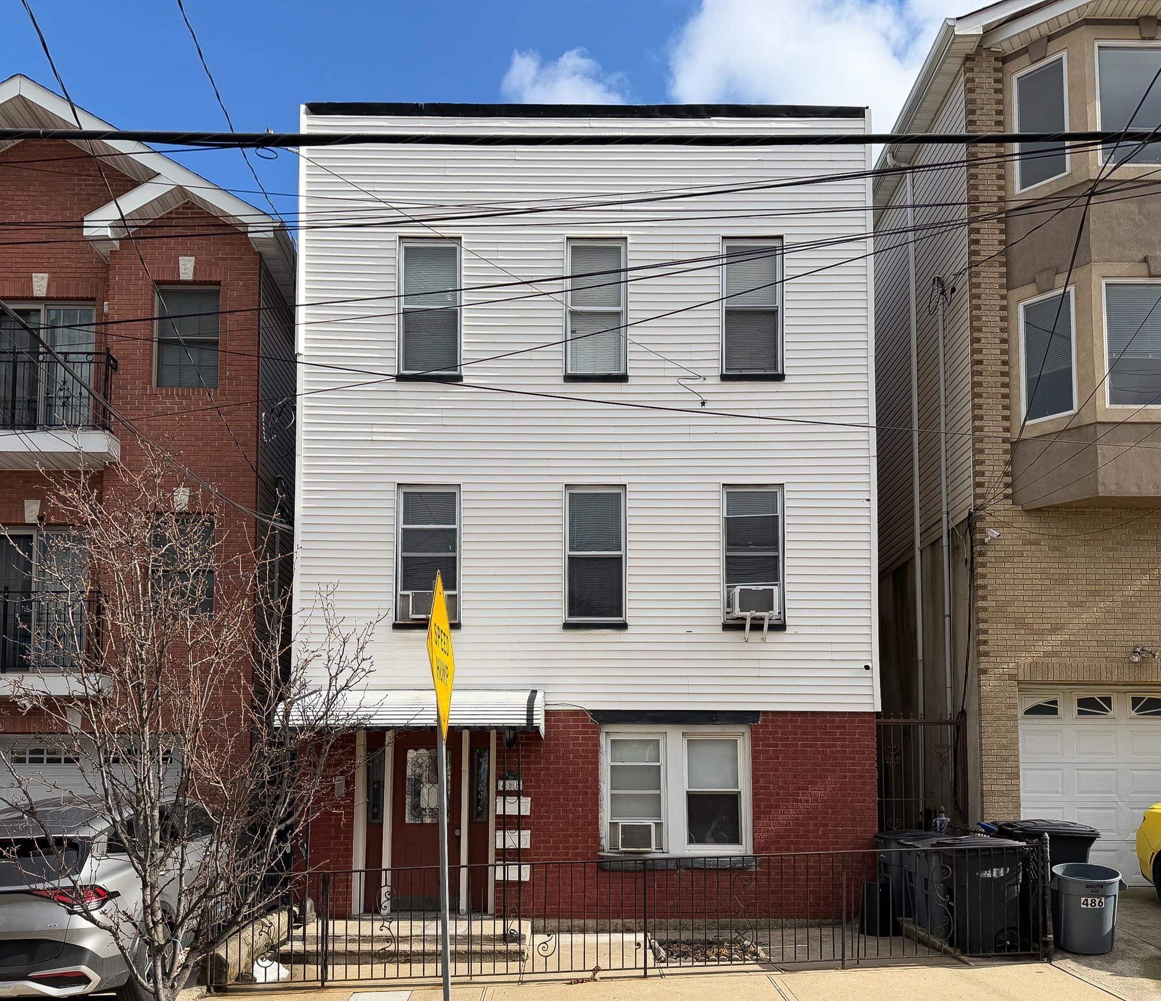 488 LIBERTY AVE - Photo 1