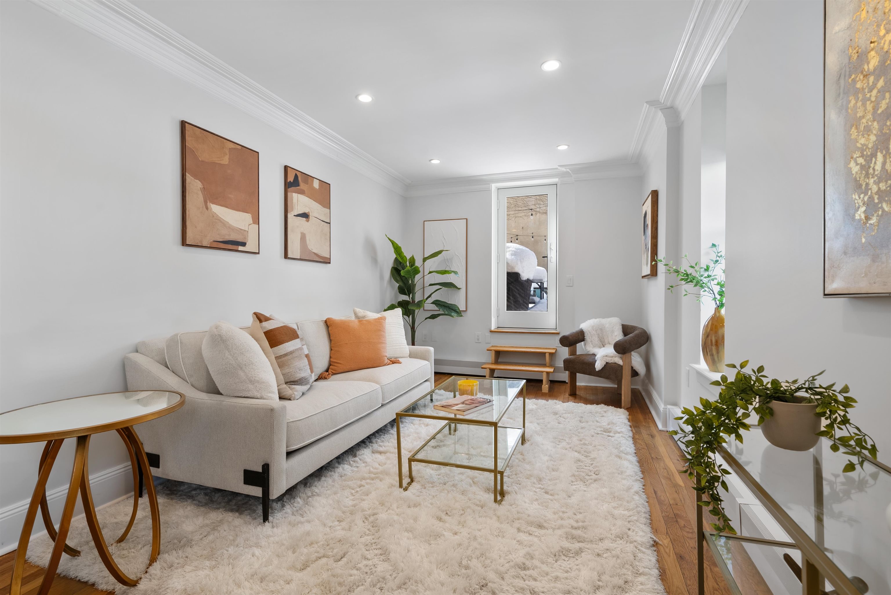 422 GRAND ST - Photo 2