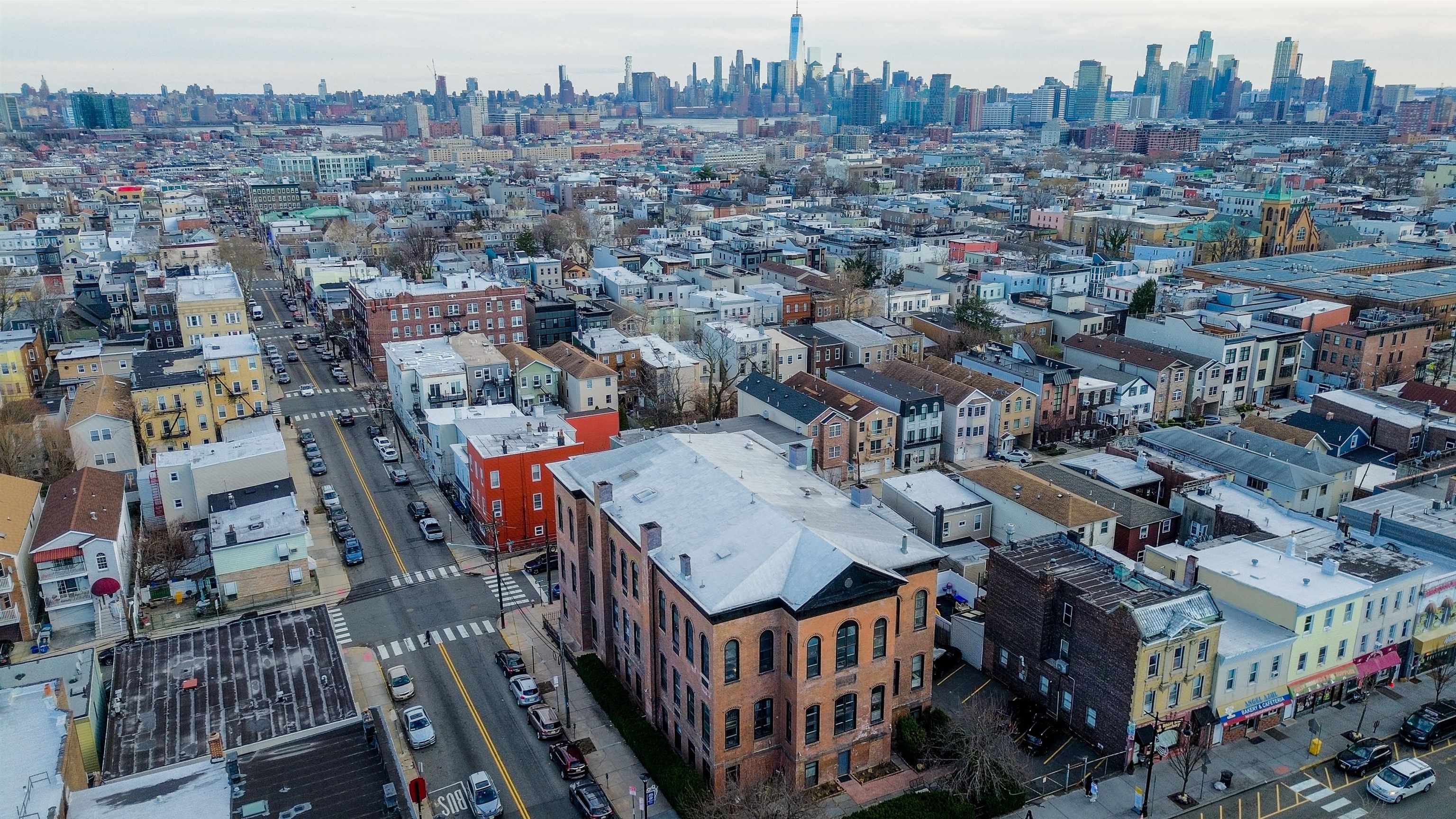 464 CENTRAL AVE - Photo 1