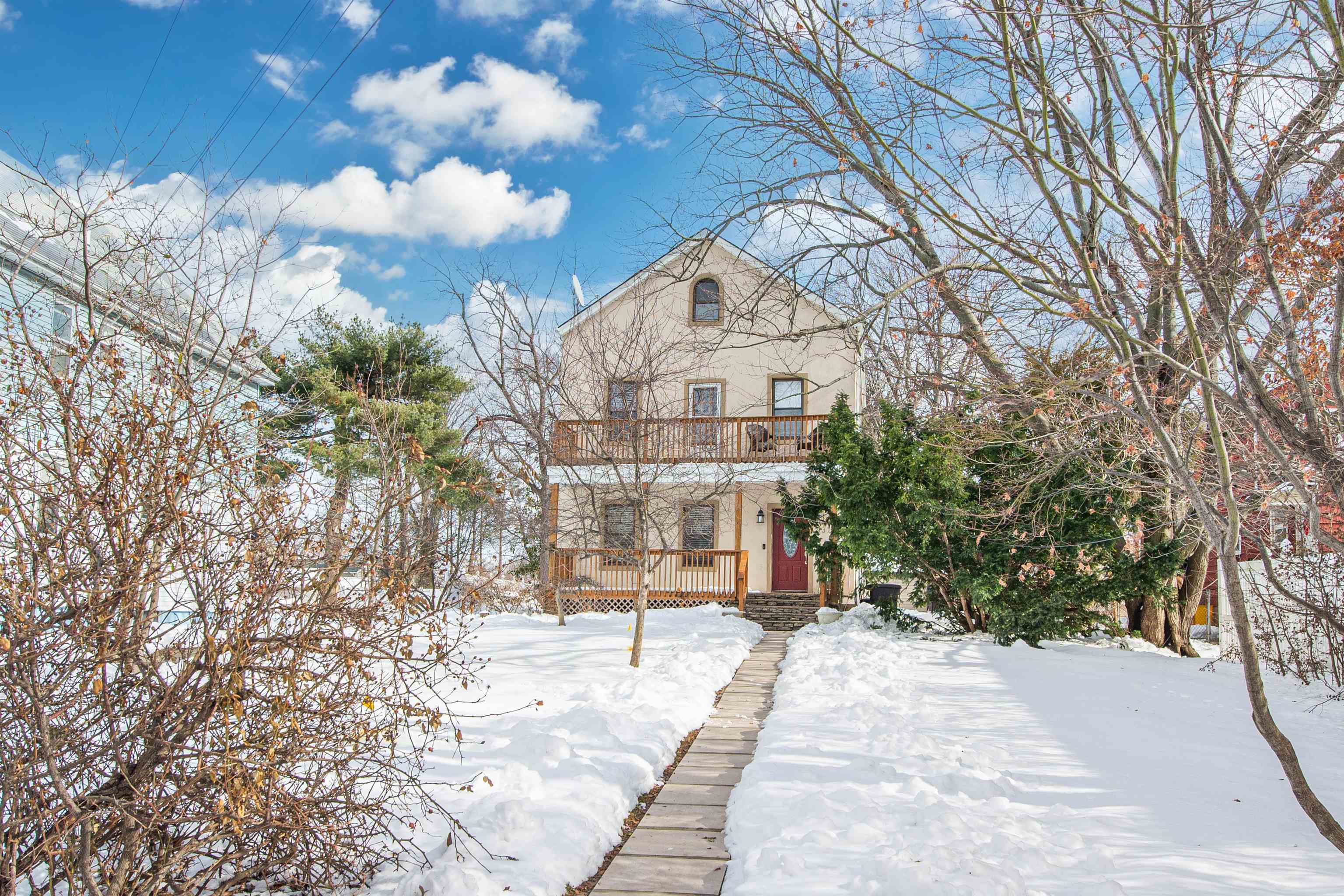 237 EAST PASSAIC AVE - Photo 2