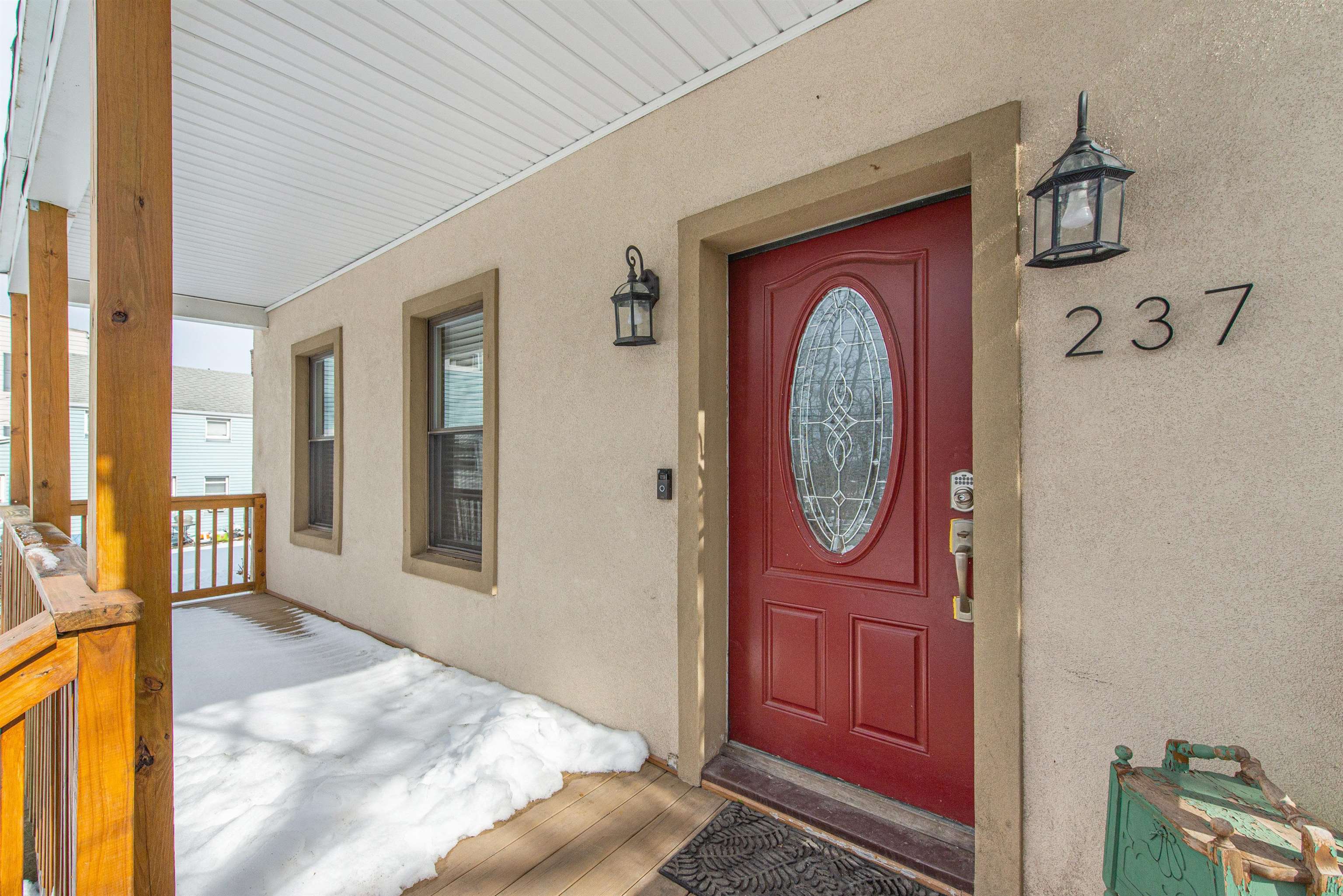 237 EAST PASSAIC AVE - Photo 4