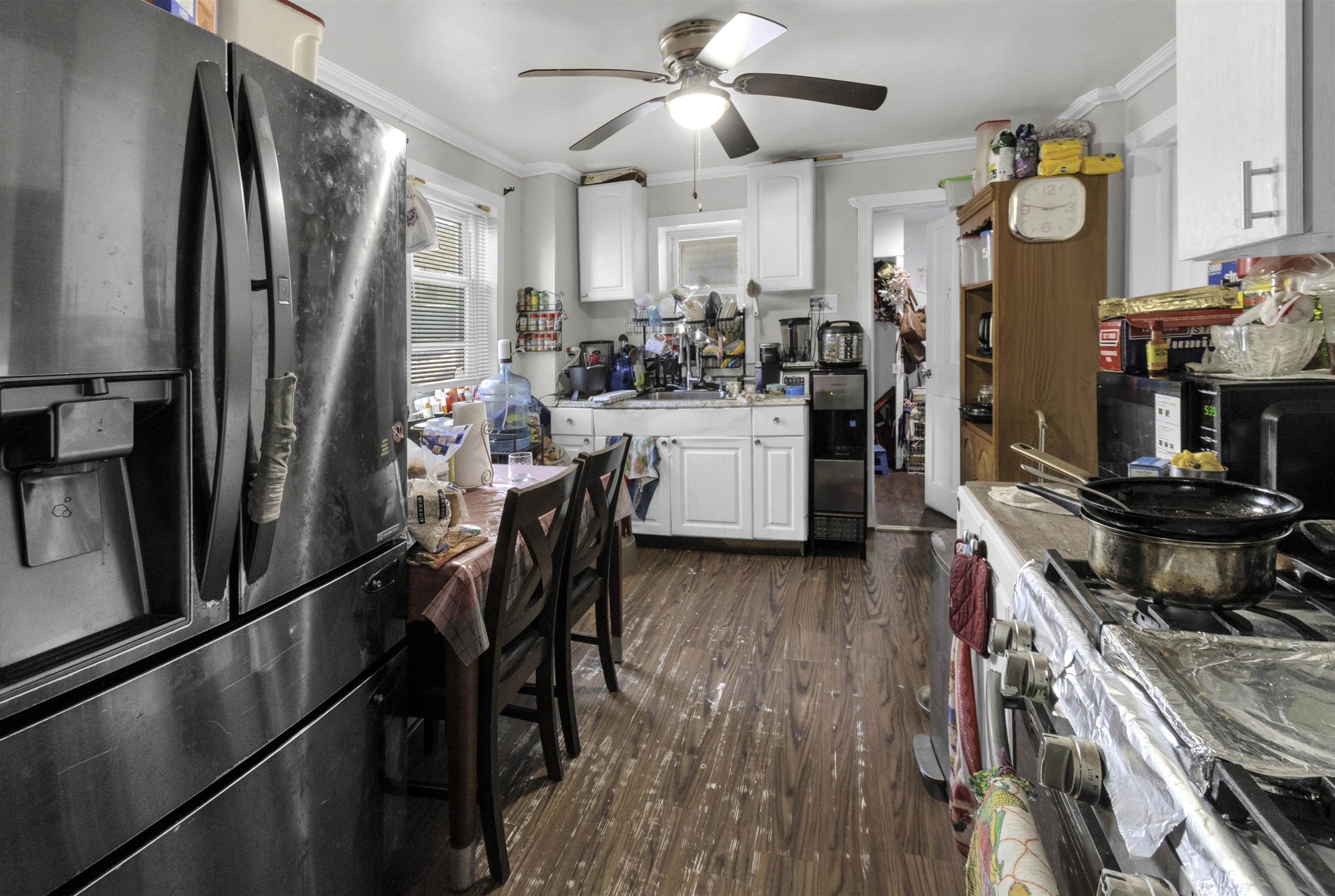 38 HARRISON PL - Photo 2