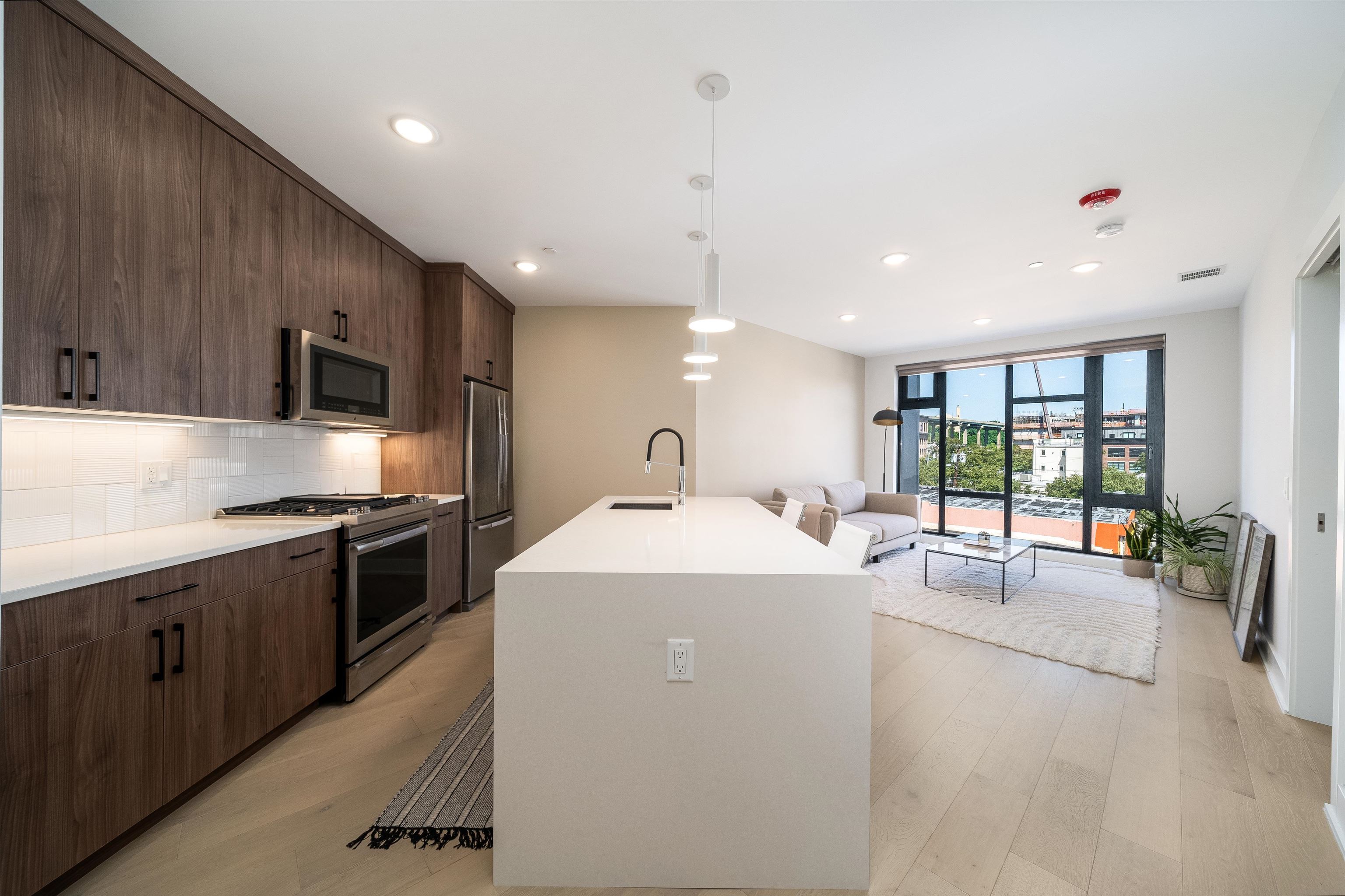 338 NEWARK AVE - Photo 4