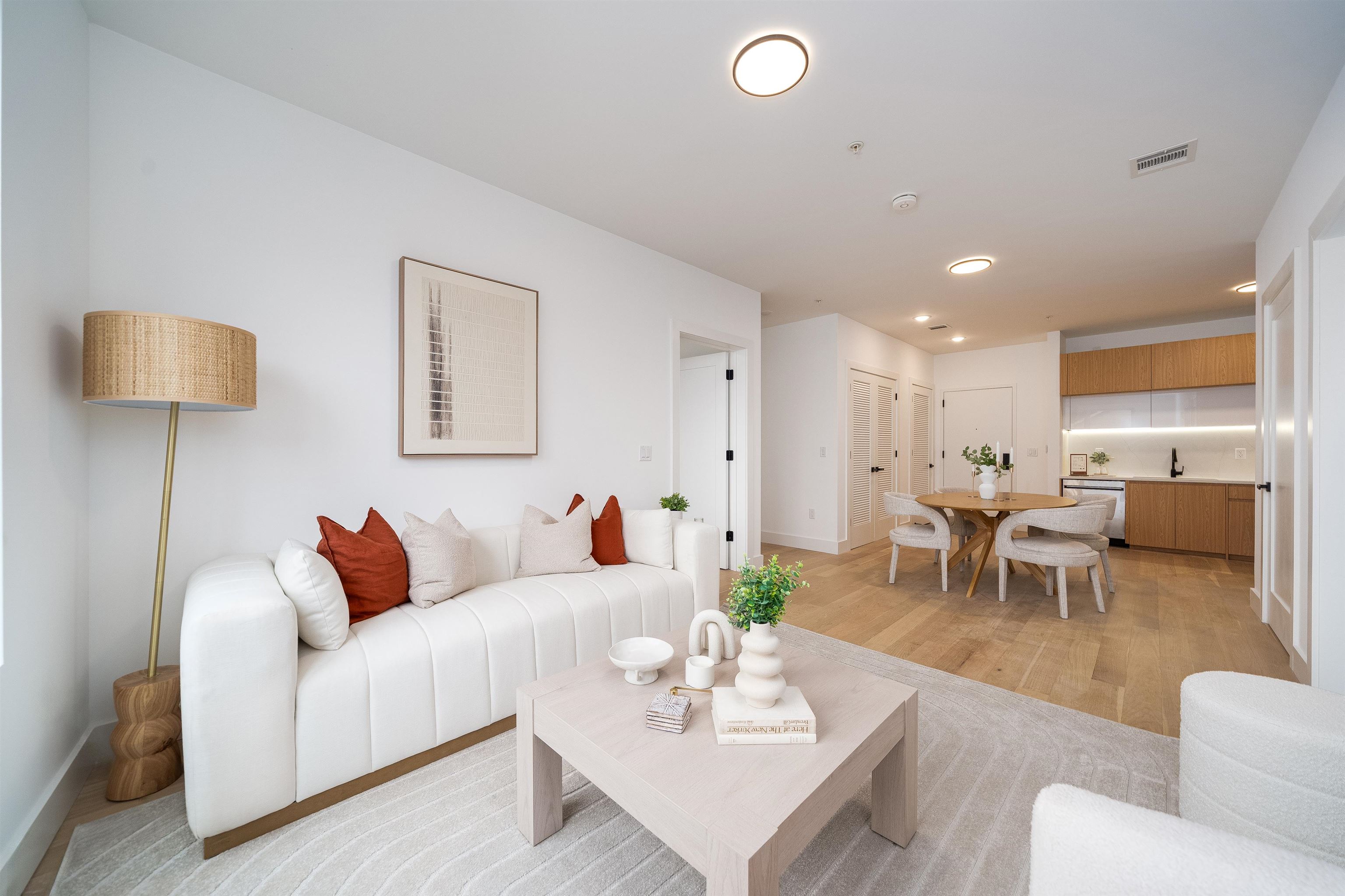 649 38TH ST - Photo 3